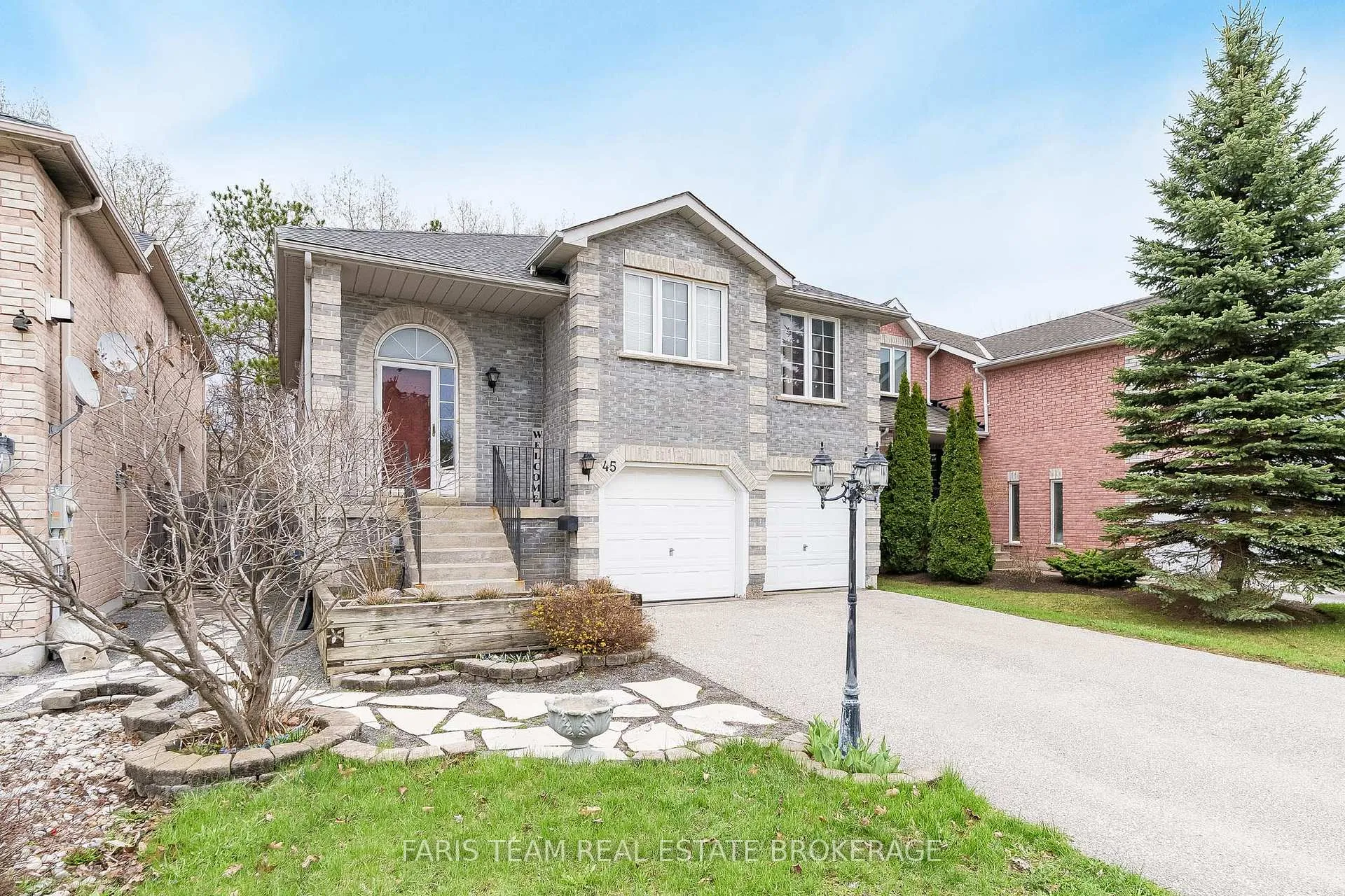 Photo 1 of 45 Hawkins Drive, Barrie, Ardagh — HOMEH
