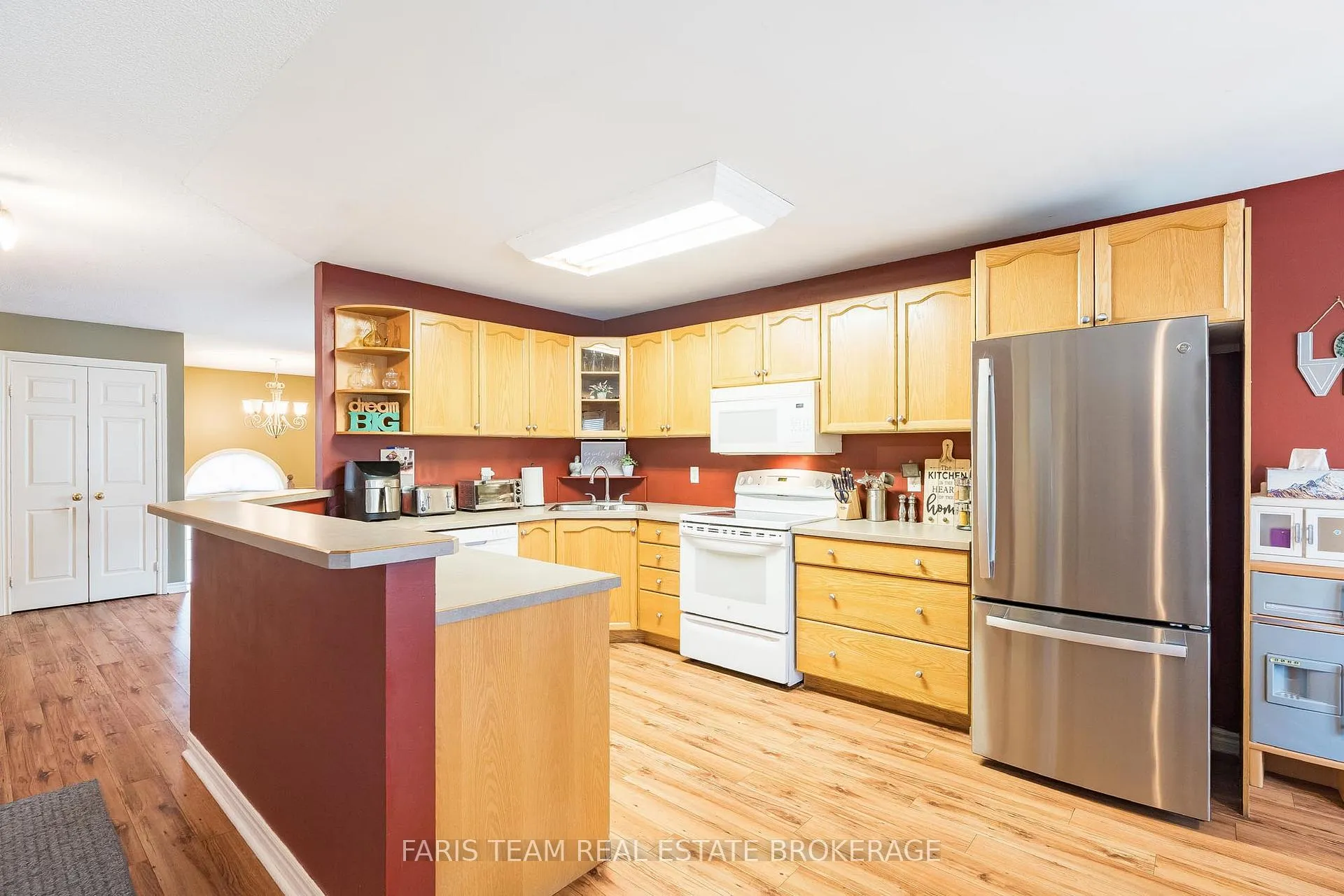 Photo 6 of 45 Hawkins Drive, Barrie, Ardagh — HOMEH