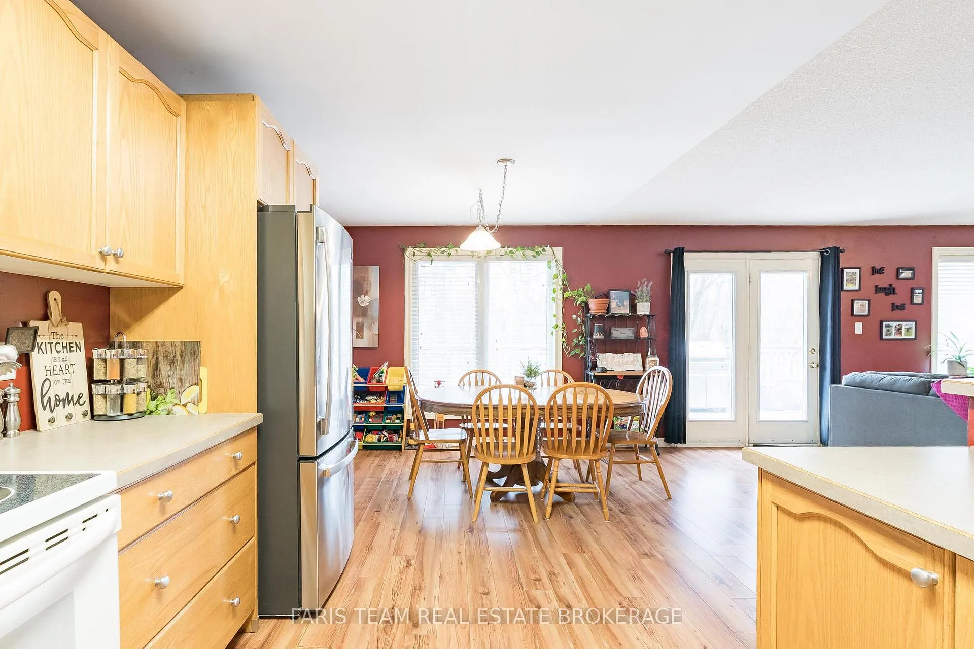 Photo 9 of 45 Hawkins Drive, Barrie, Ardagh — HOMEH