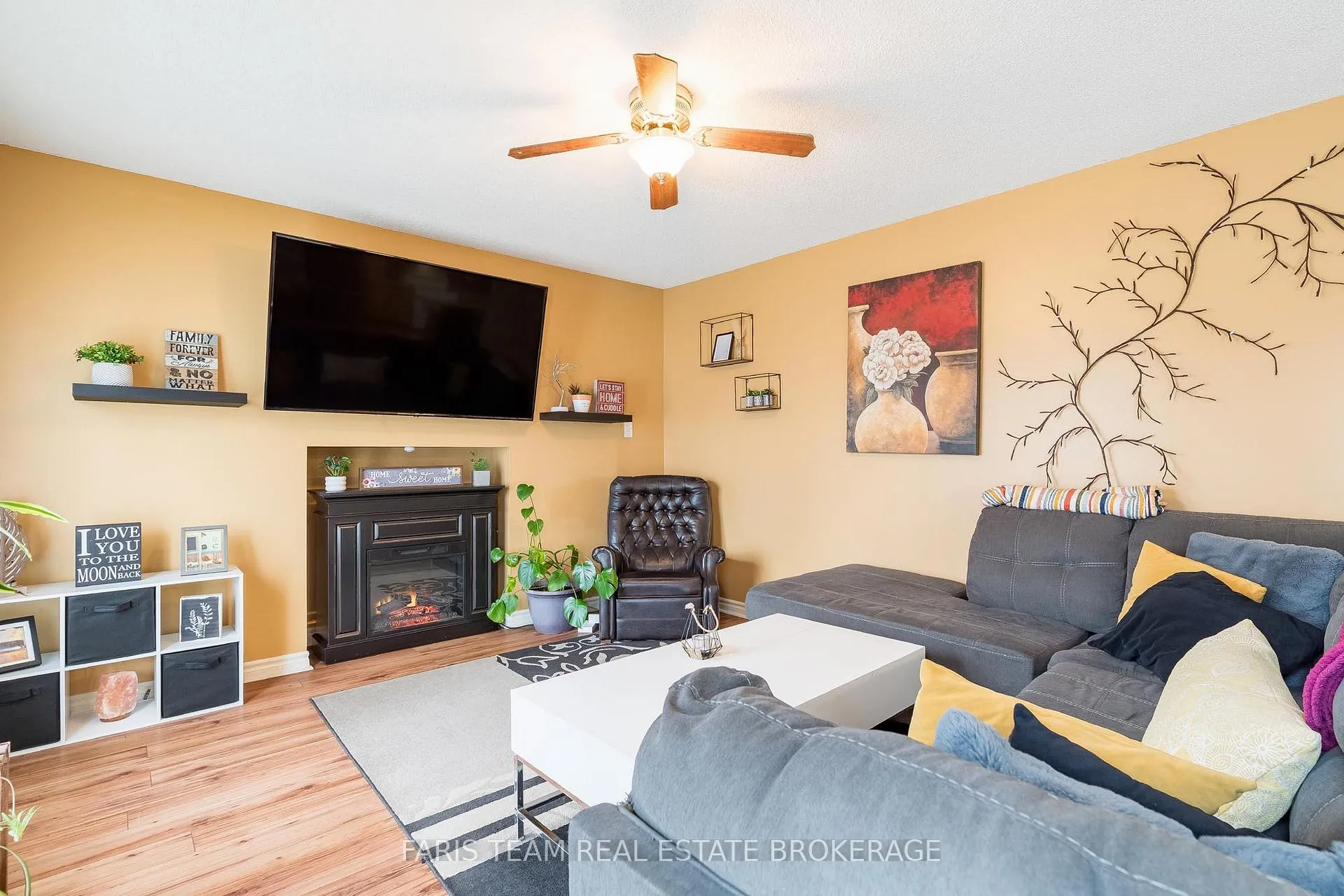 Photo 13 of 45 Hawkins Drive, Barrie, Ardagh — HOMEH