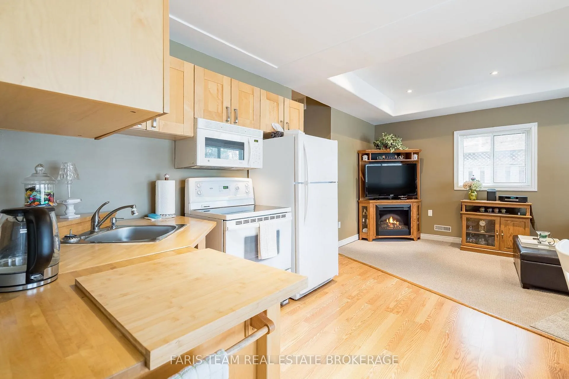 Photo 27 of 45 Hawkins Drive, Barrie, Ardagh — HOMEH