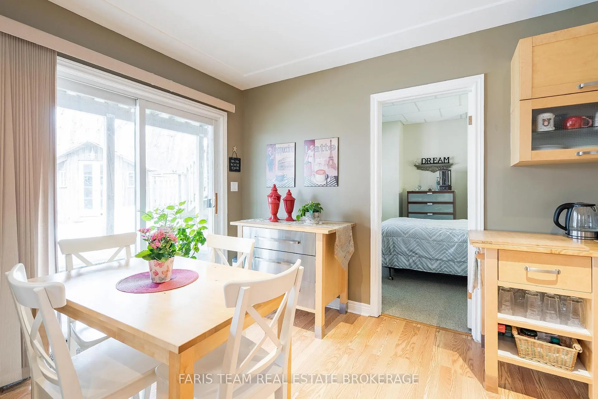 Photo 28 of 45 Hawkins Drive, Barrie, Ardagh — HOMEH