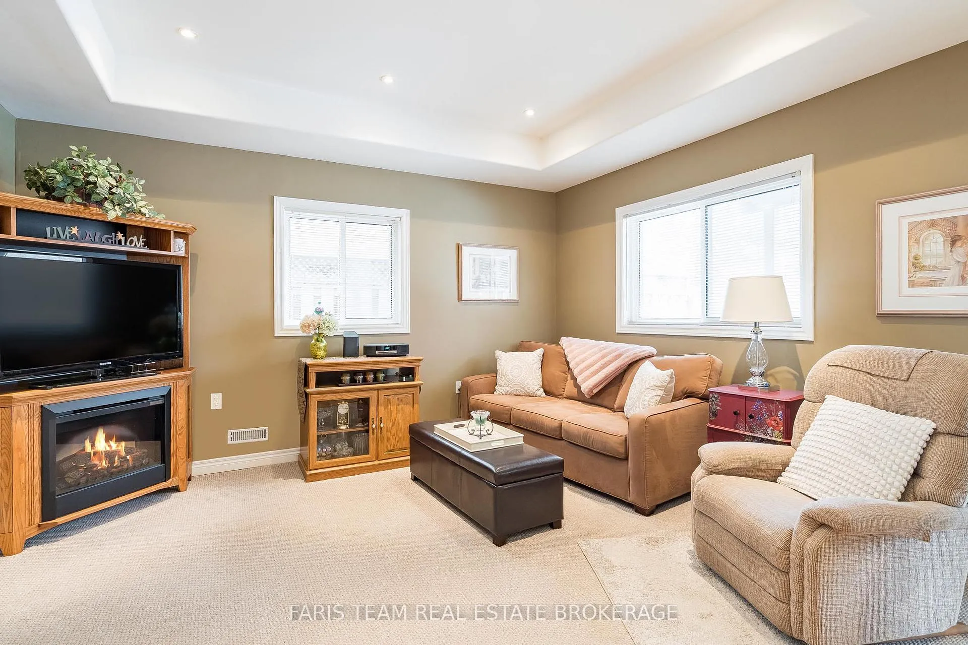Photo 31 of 45 Hawkins Drive, Barrie, Ardagh — HOMEH