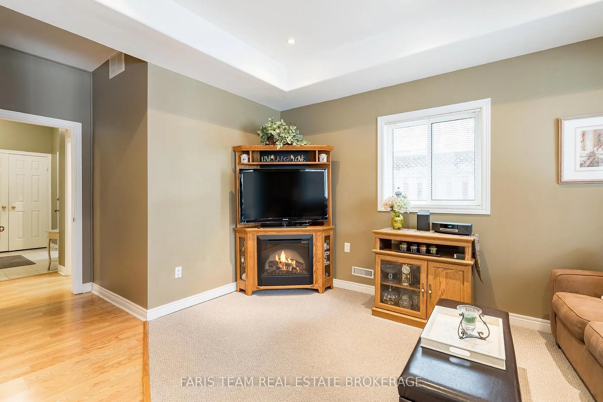 Photo 32 of 45 Hawkins Drive, Barrie, Ardagh — HOMEH