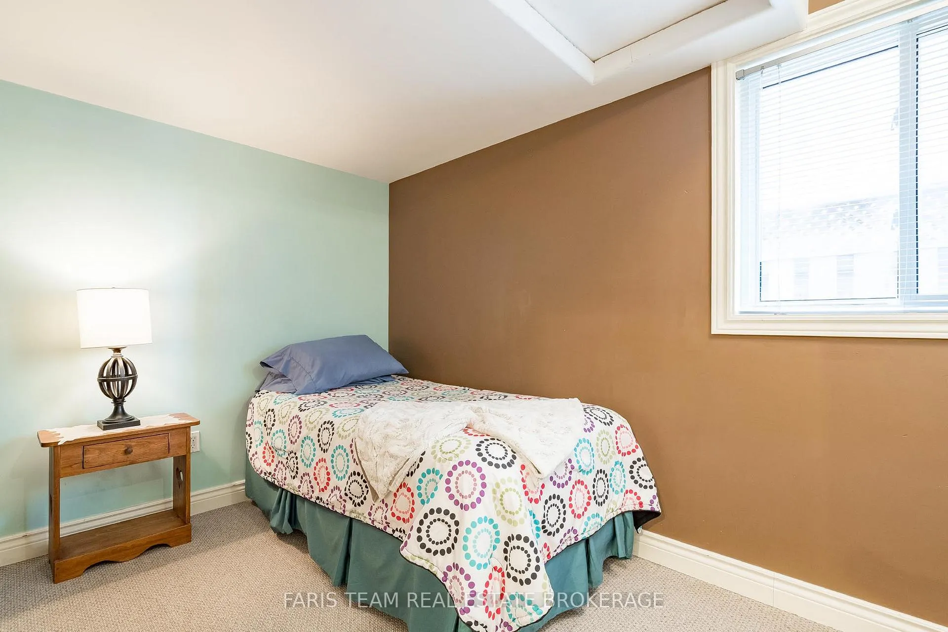 Photo 34 of 45 Hawkins Drive, Barrie, Ardagh — HOMEH