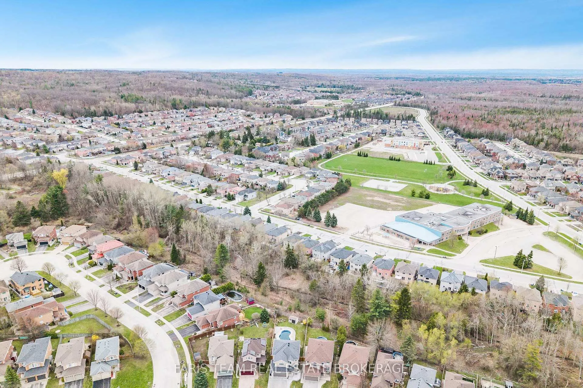 Photo 49 of 45 Hawkins Drive, Barrie, Ardagh — HOMEH