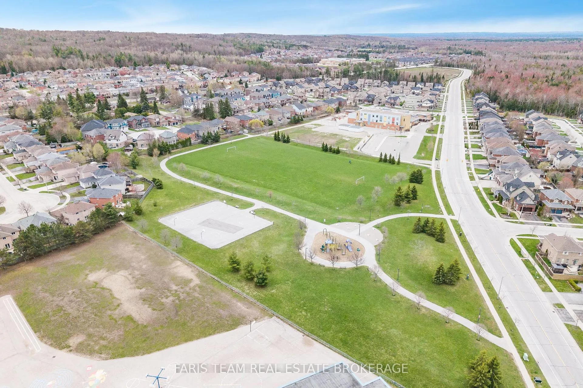 Photo 50 of 45 Hawkins Drive, Barrie, Ardagh — HOMEH