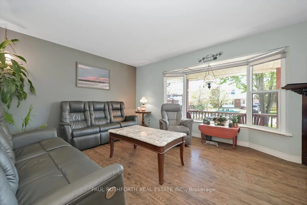 Photo 5 of 25 Seabrooke Drive, Ottawa, Kanata - Glencairn/Hazeldean — HOMEH