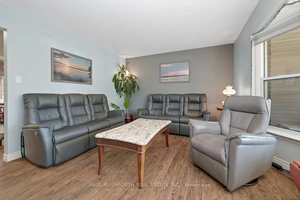 Photo 6 of 25 Seabrooke Drive, Ottawa, Kanata - Glencairn/Hazeldean — HOMEH
