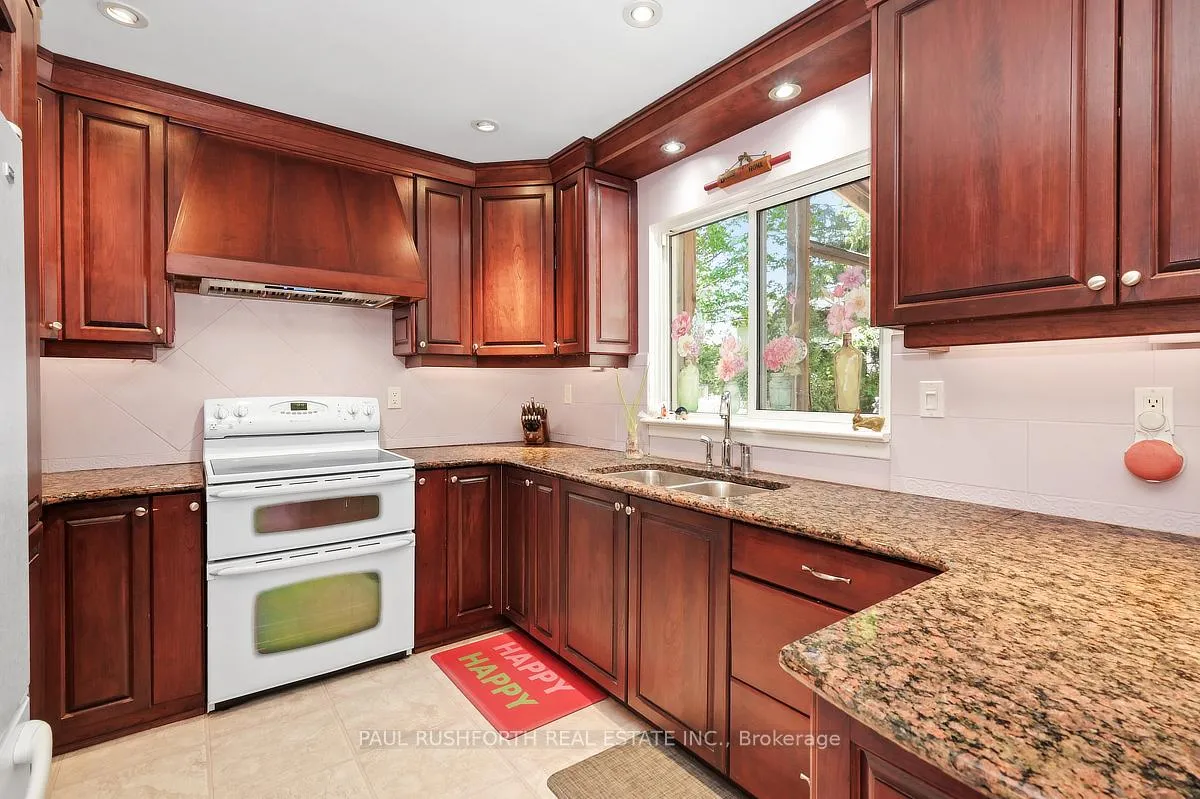 Photo 11 of 25 Seabrooke Drive, Ottawa, Kanata - Glencairn/Hazeldean — HOMEH