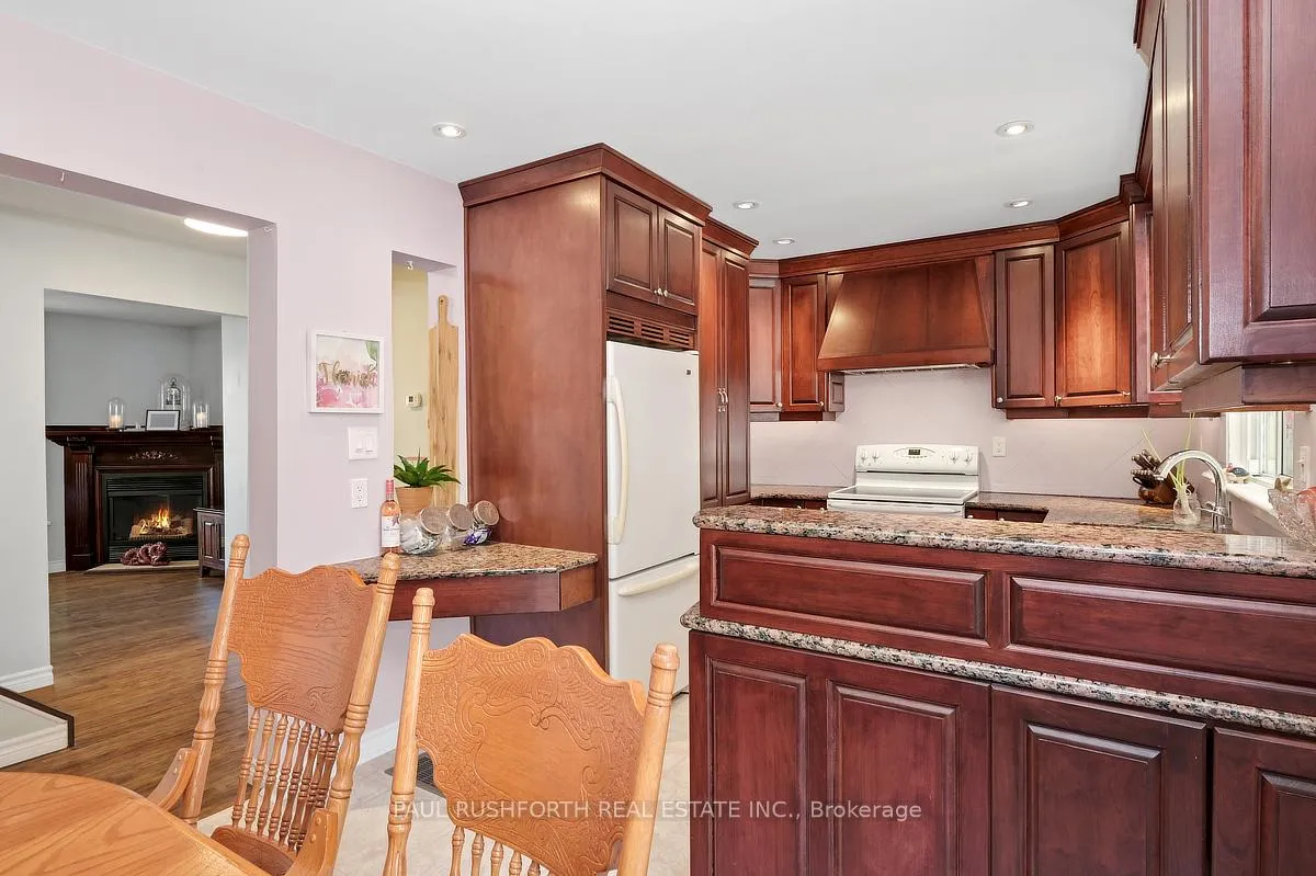 Photo 12 of 25 Seabrooke Drive, Ottawa, Kanata - Glencairn/Hazeldean — HOMEH