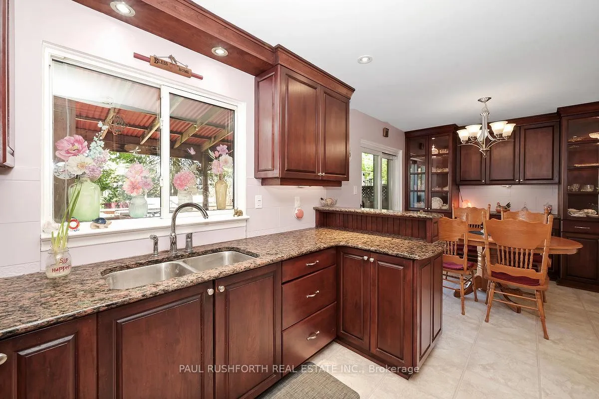 Photo 13 of 25 Seabrooke Drive, Ottawa, Kanata - Glencairn/Hazeldean — HOMEH