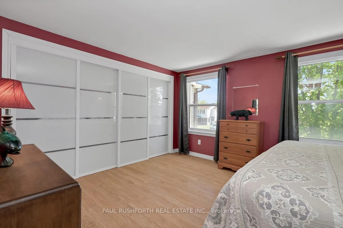 Photo 17 of 25 Seabrooke Drive, Ottawa, Kanata - Glencairn/Hazeldean — HOMEH