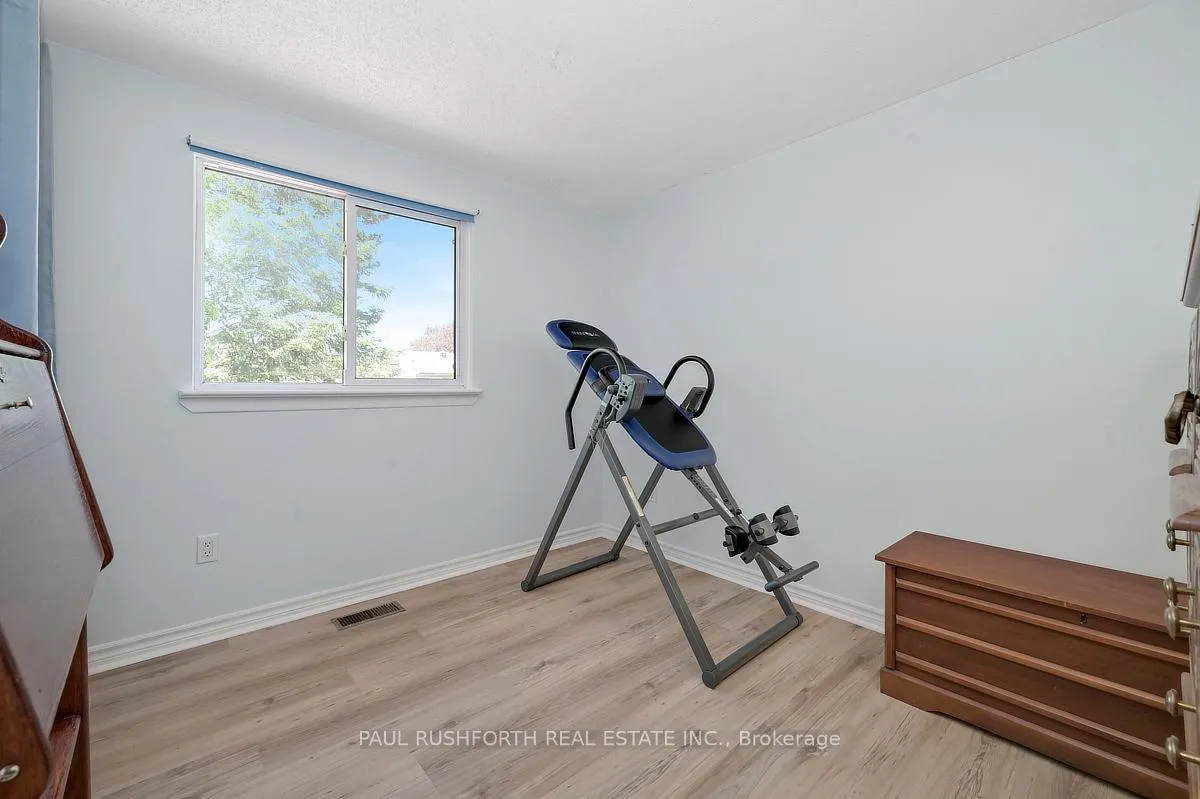 Photo 21 of 25 Seabrooke Drive, Ottawa, Kanata - Glencairn/Hazeldean — HOMEH