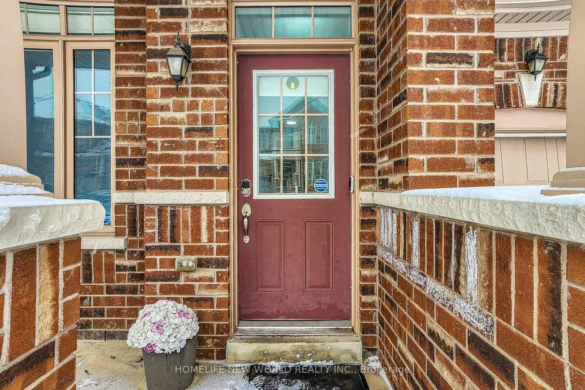 Photo 2 of 15 Brock Avenue, Markham, Berczy — HOMEH