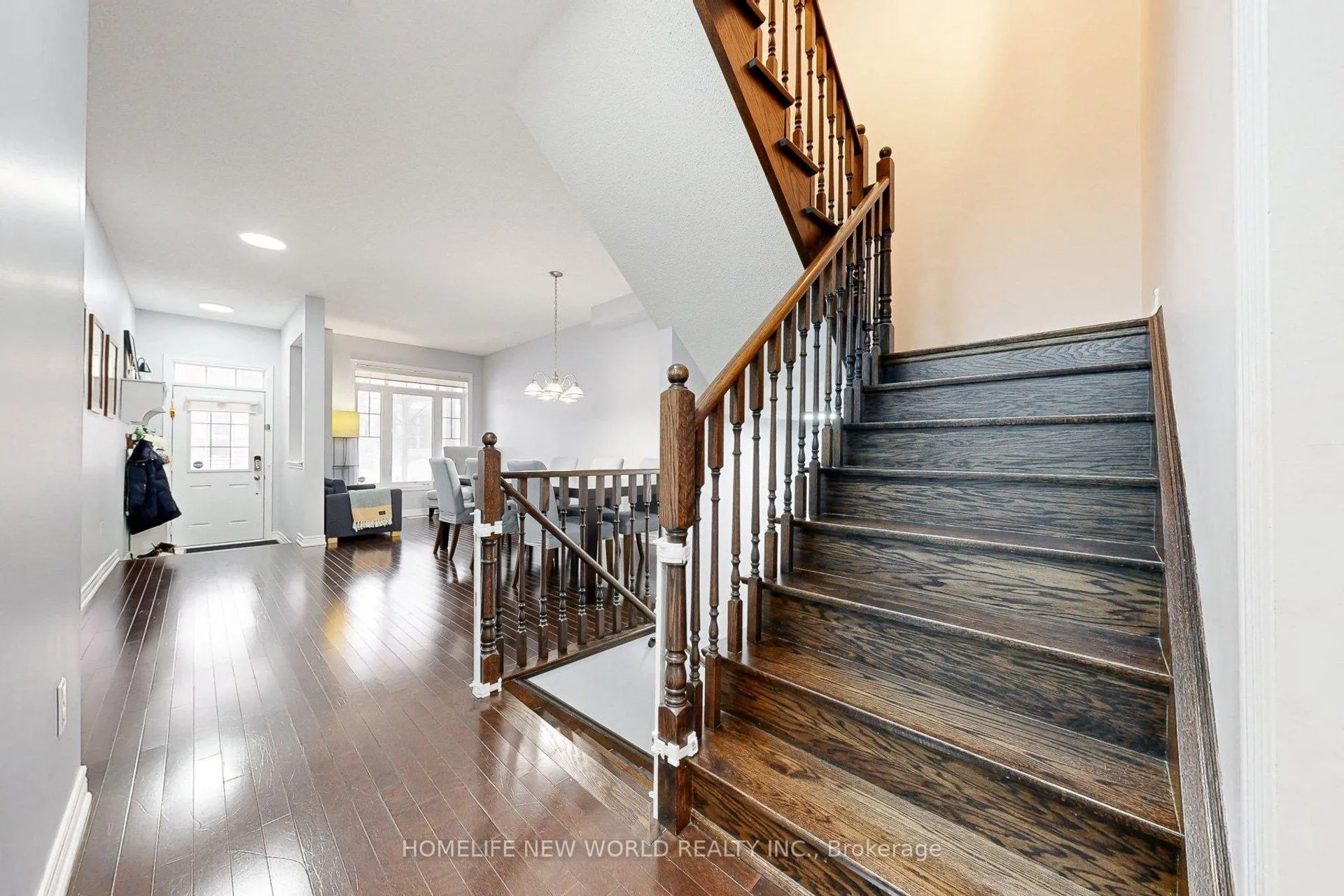 Photo 5 of 15 Brock Avenue, Markham, Berczy — HOMEH