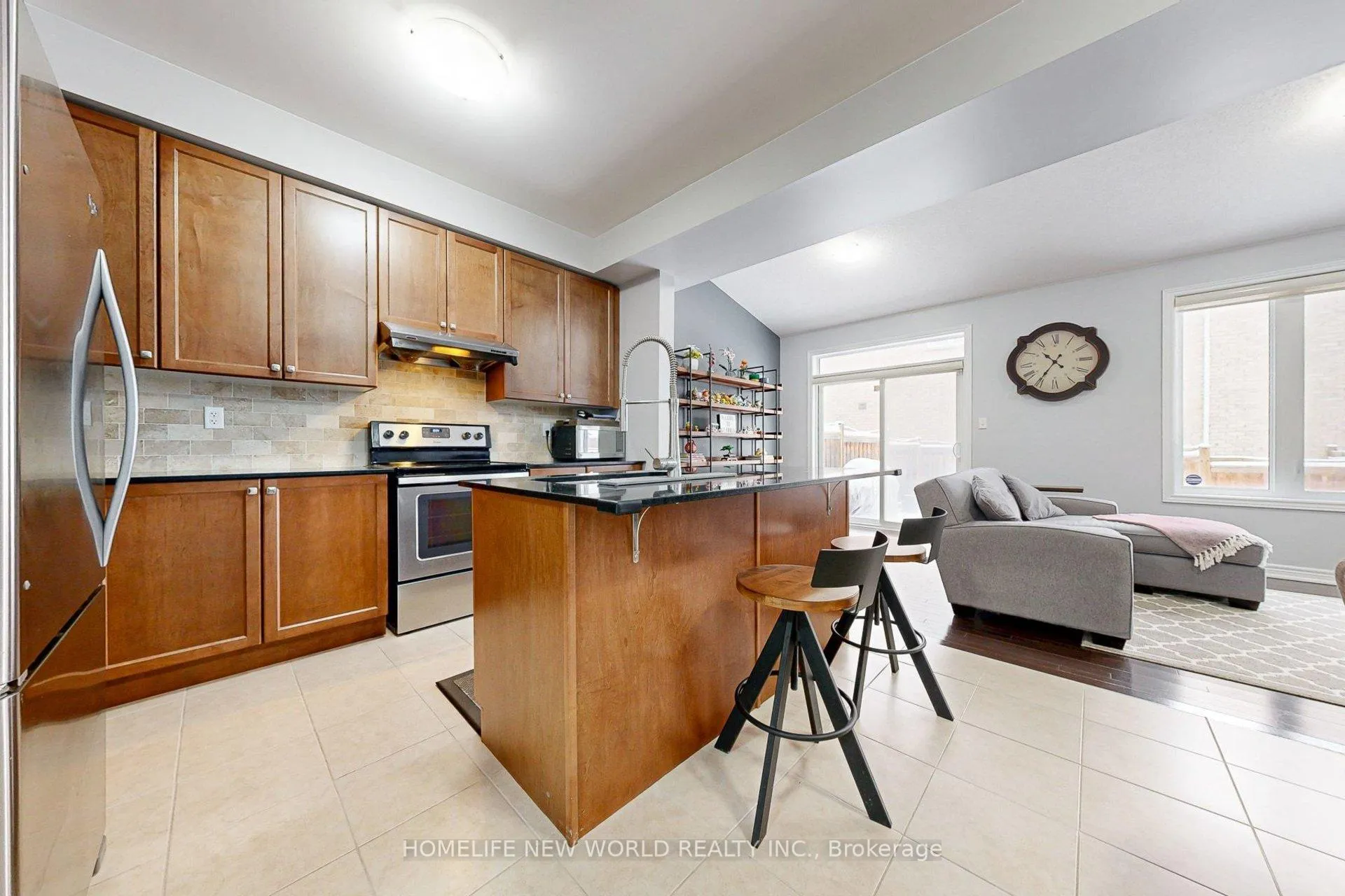Photo 6 of 15 Brock Avenue, Markham, Berczy — HOMEH