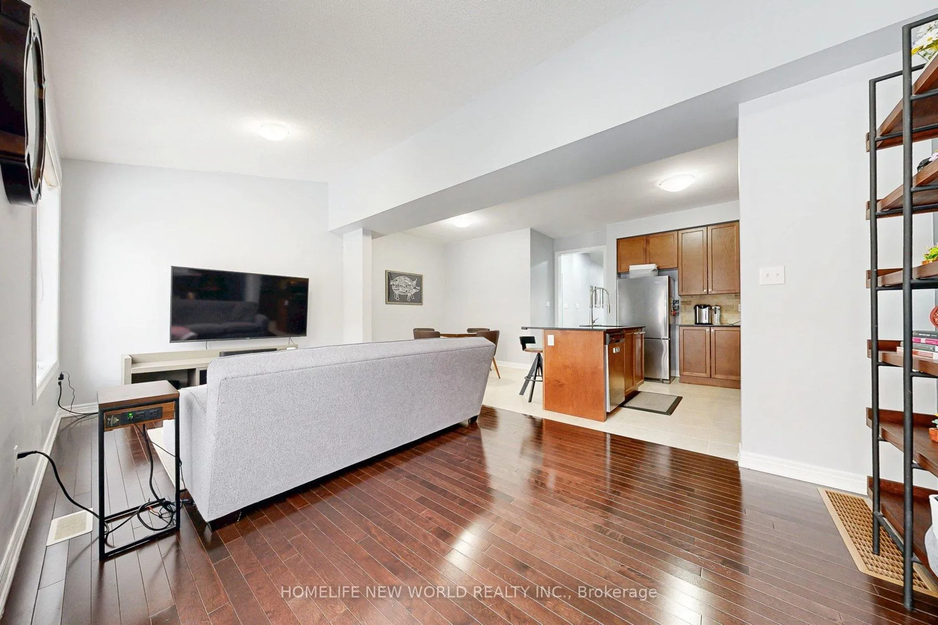 Photo 16 of 15 Brock Avenue, Markham, Berczy — HOMEH
