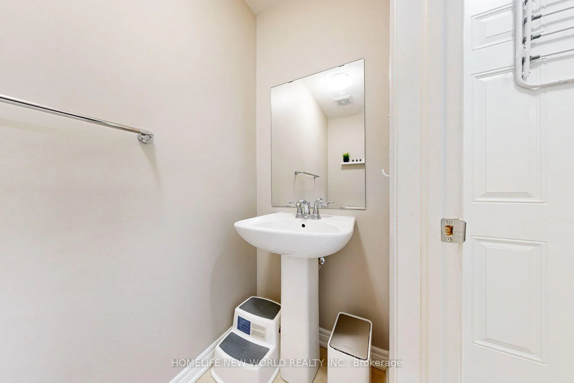 Photo 18 of 15 Brock Avenue, Markham, Berczy — HOMEH