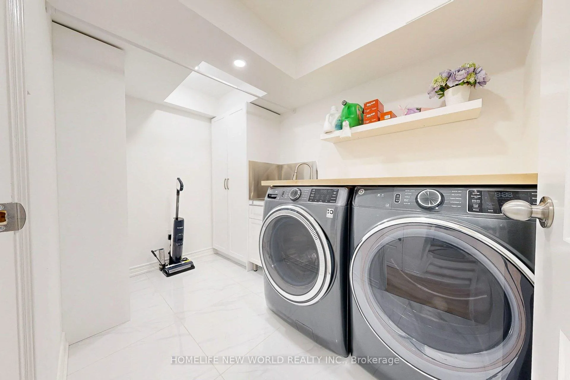 Photo 40 of 15 Brock Avenue, Markham, Berczy — HOMEH