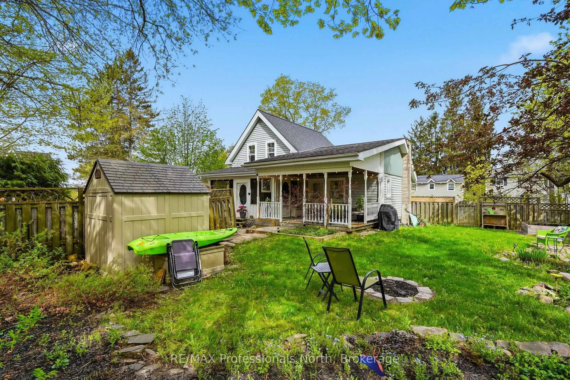 Photo 5 of 67 Young Street, Bracebridge, Macaulay — HOMEH