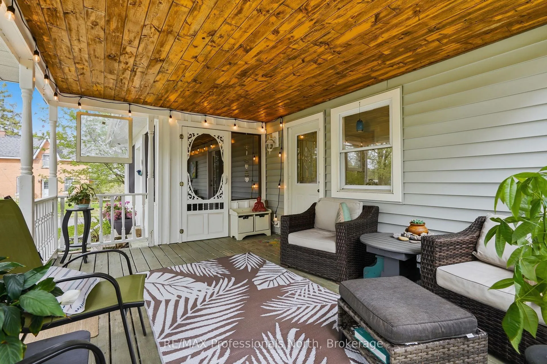 Photo 9 of 67 Young Street, Bracebridge, Macaulay — HOMEH