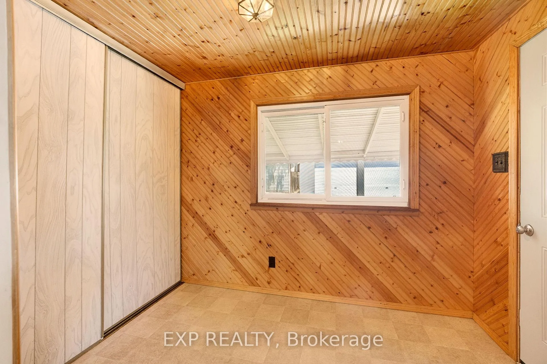 Photo 14 of 6441 Monroe Street, Niagara Falls, Dorchester — HOMEH