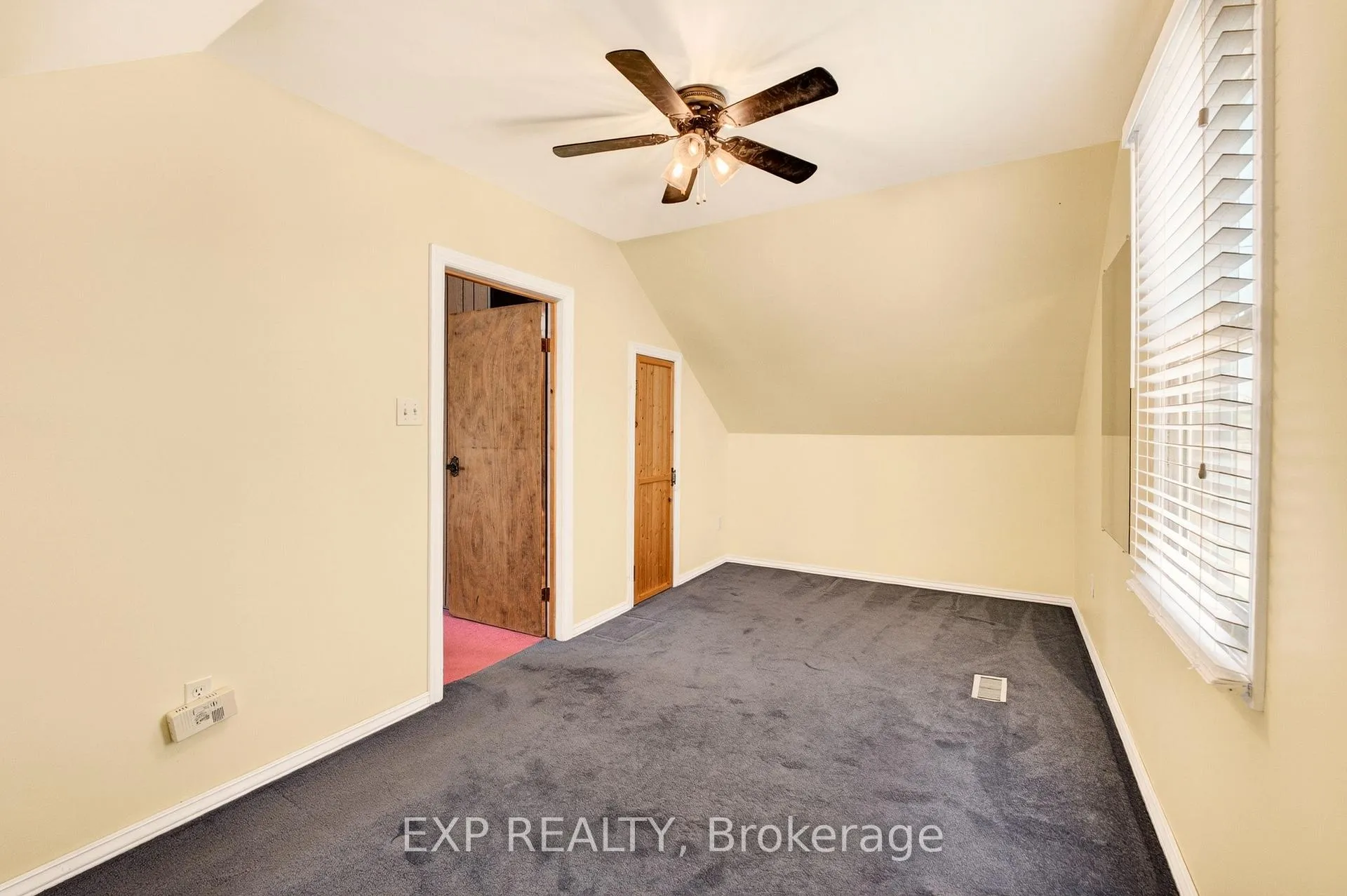 Photo 21 of 6441 Monroe Street, Niagara Falls, Dorchester — HOMEH
