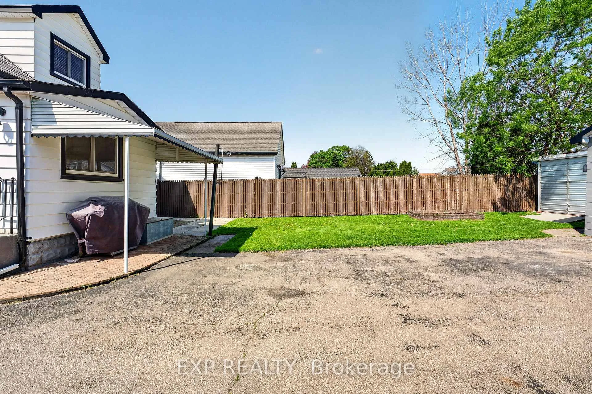 Photo 32 of 6441 Monroe Street, Niagara Falls, Dorchester — HOMEH