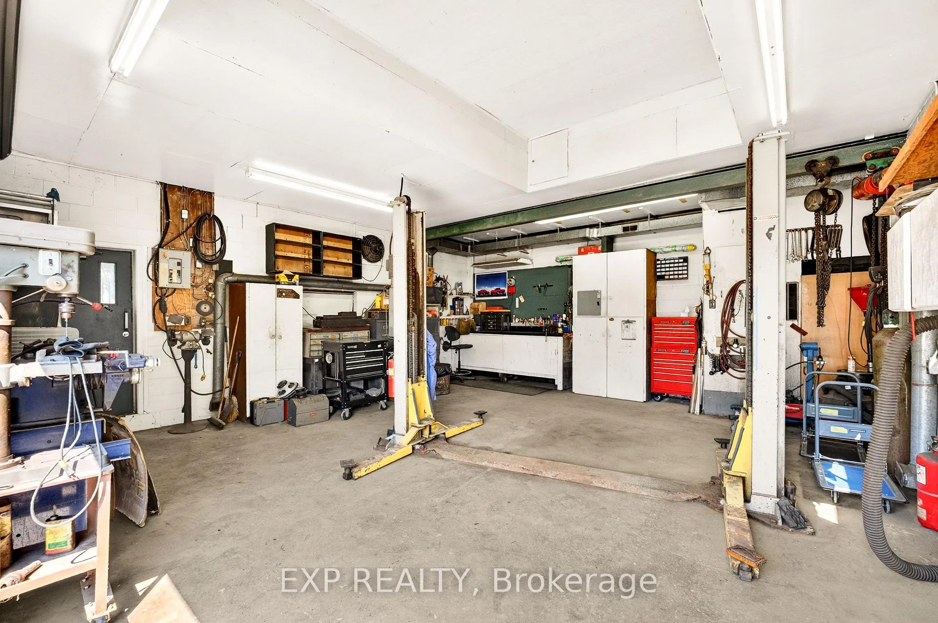 Photo 34 of 6441 Monroe Street, Niagara Falls, Dorchester — HOMEH