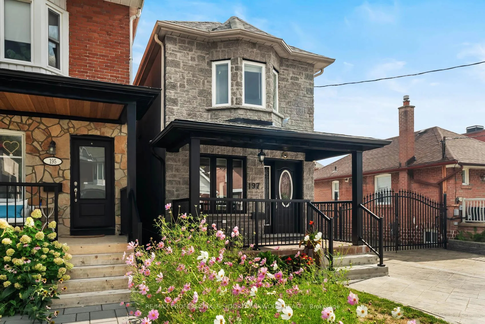 Photo 2 of 197 Lambton Avenue, Toronto, Rockcliffe-Smythe — HOMEH