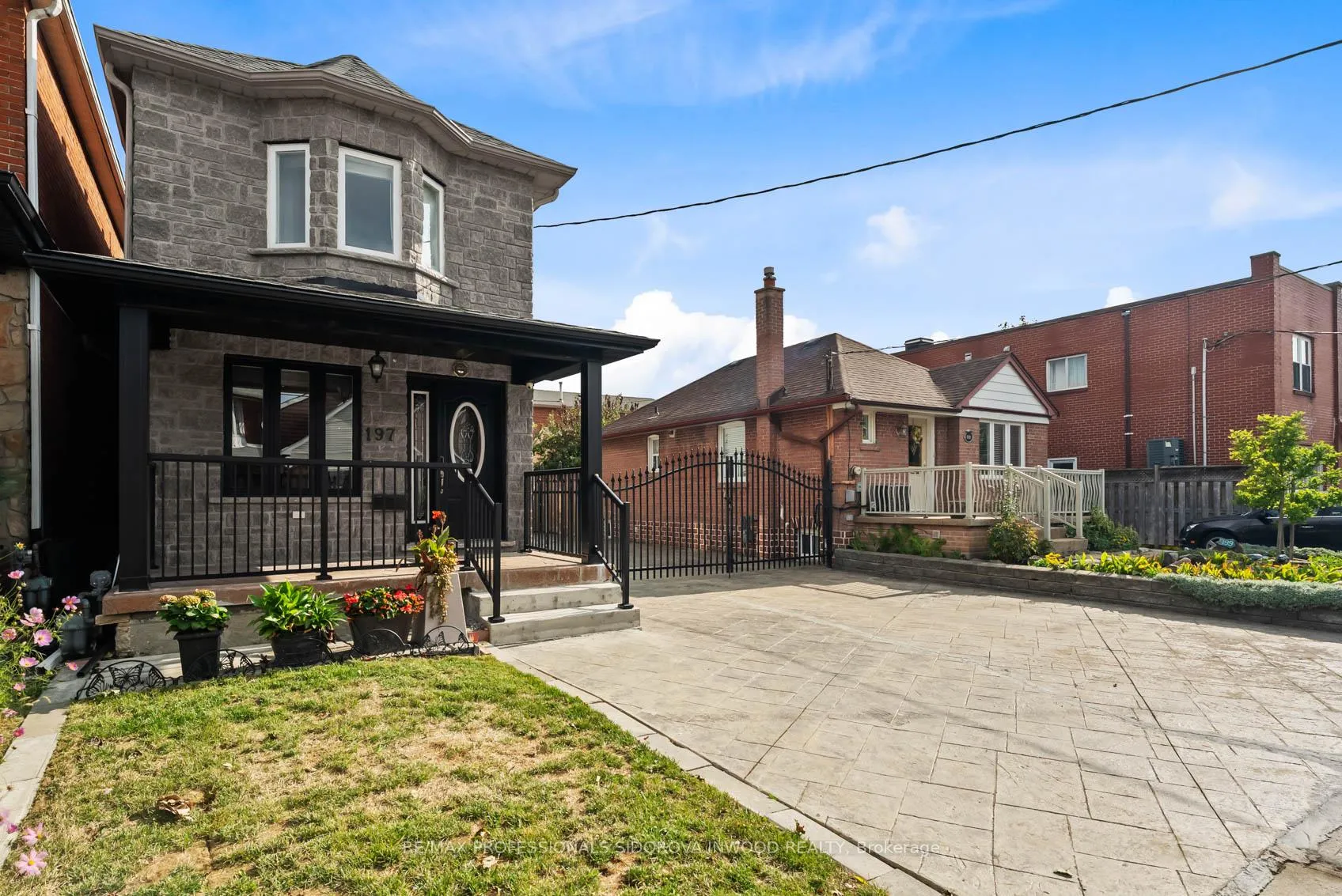 Photo 6 of 197 Lambton Avenue, Toronto, Rockcliffe-Smythe — HOMEH