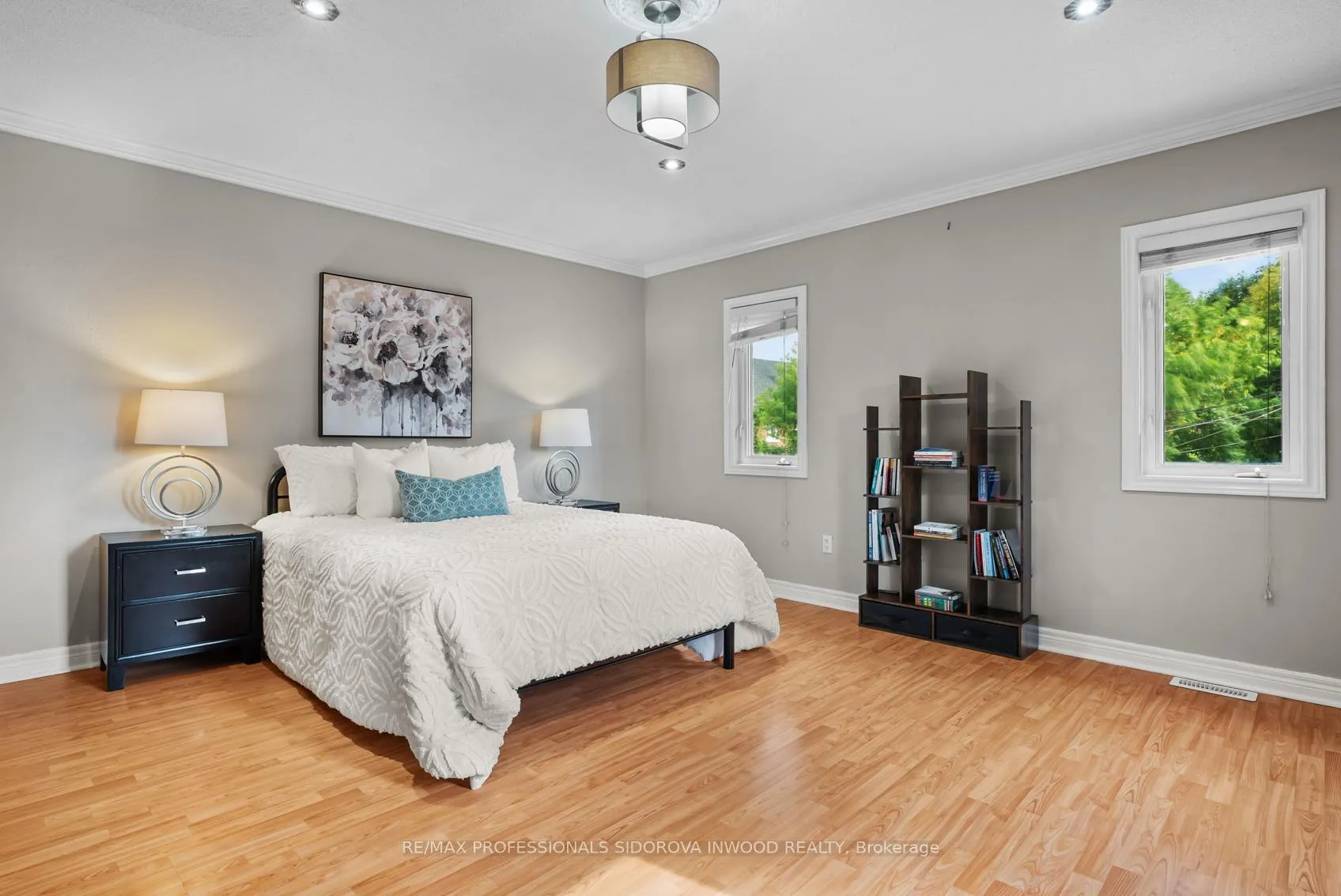 Photo 16 of 197 Lambton Avenue, Toronto, Rockcliffe-Smythe — HOMEH