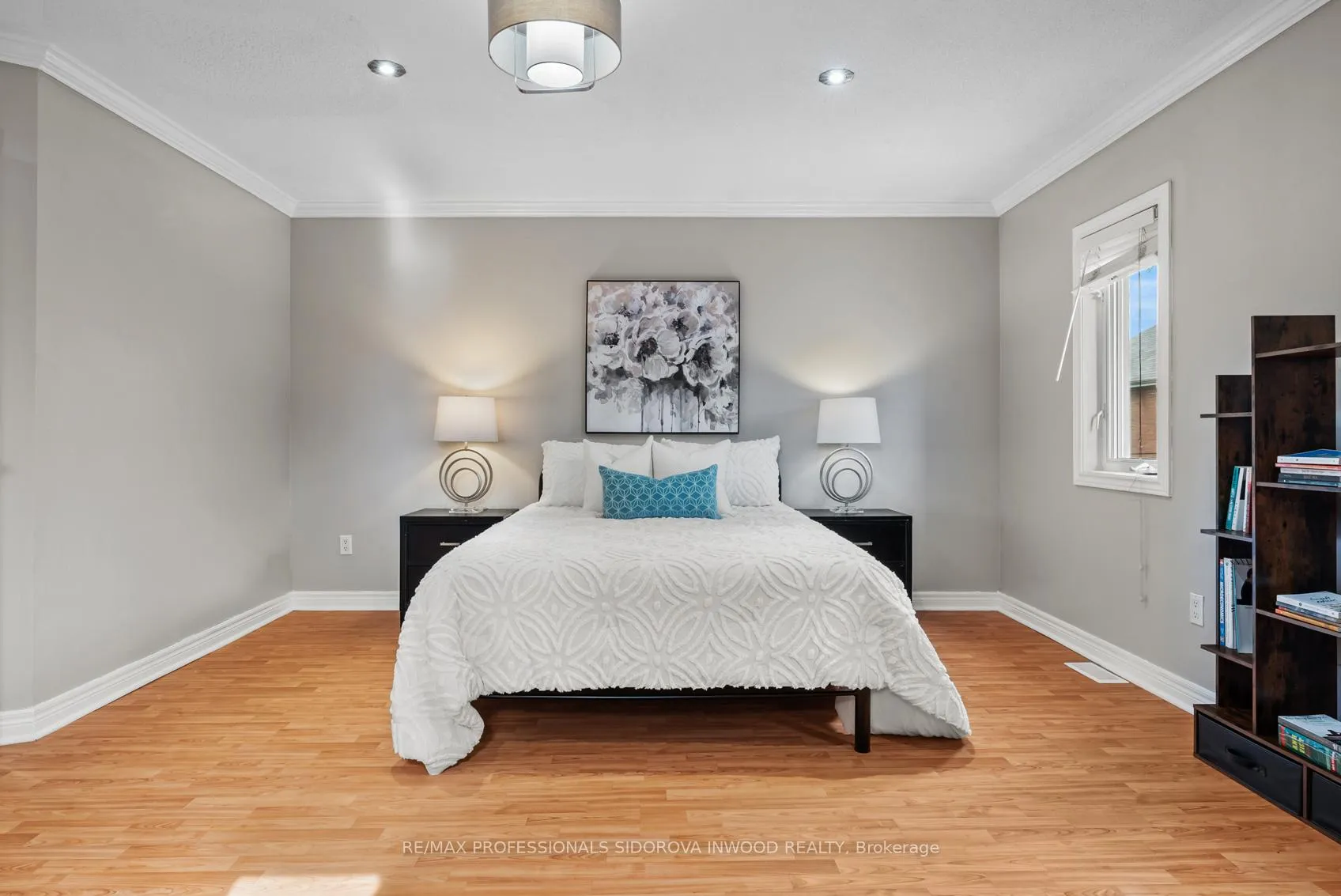 Photo 17 of 197 Lambton Avenue, Toronto, Rockcliffe-Smythe — HOMEH