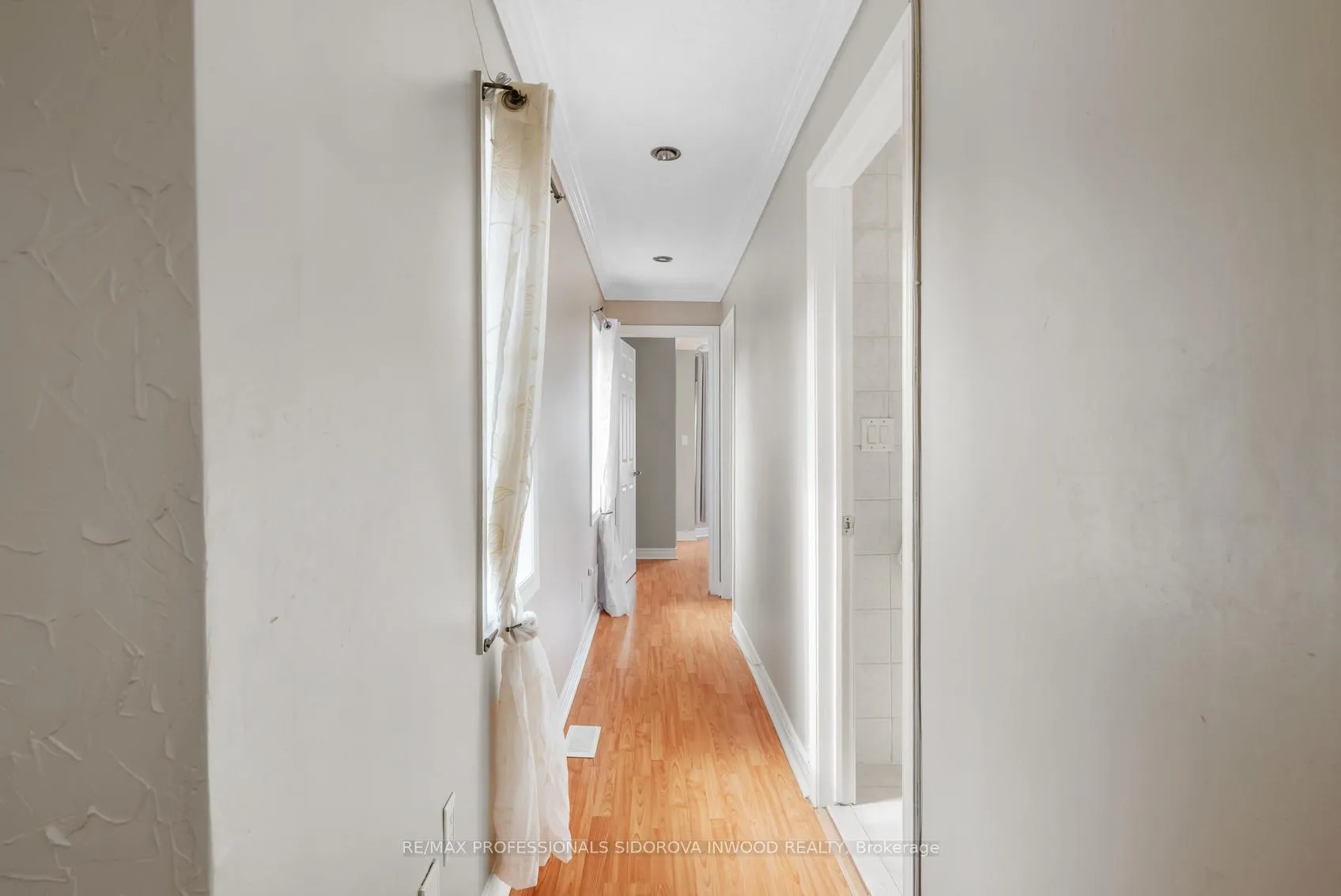 Photo 22 of 197 Lambton Avenue, Toronto, Rockcliffe-Smythe — HOMEH