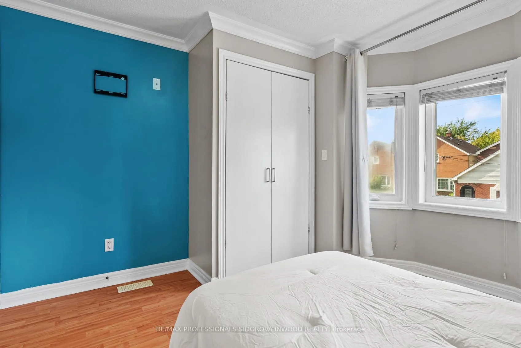 Photo 27 of 197 Lambton Avenue, Toronto, Rockcliffe-Smythe — HOMEH