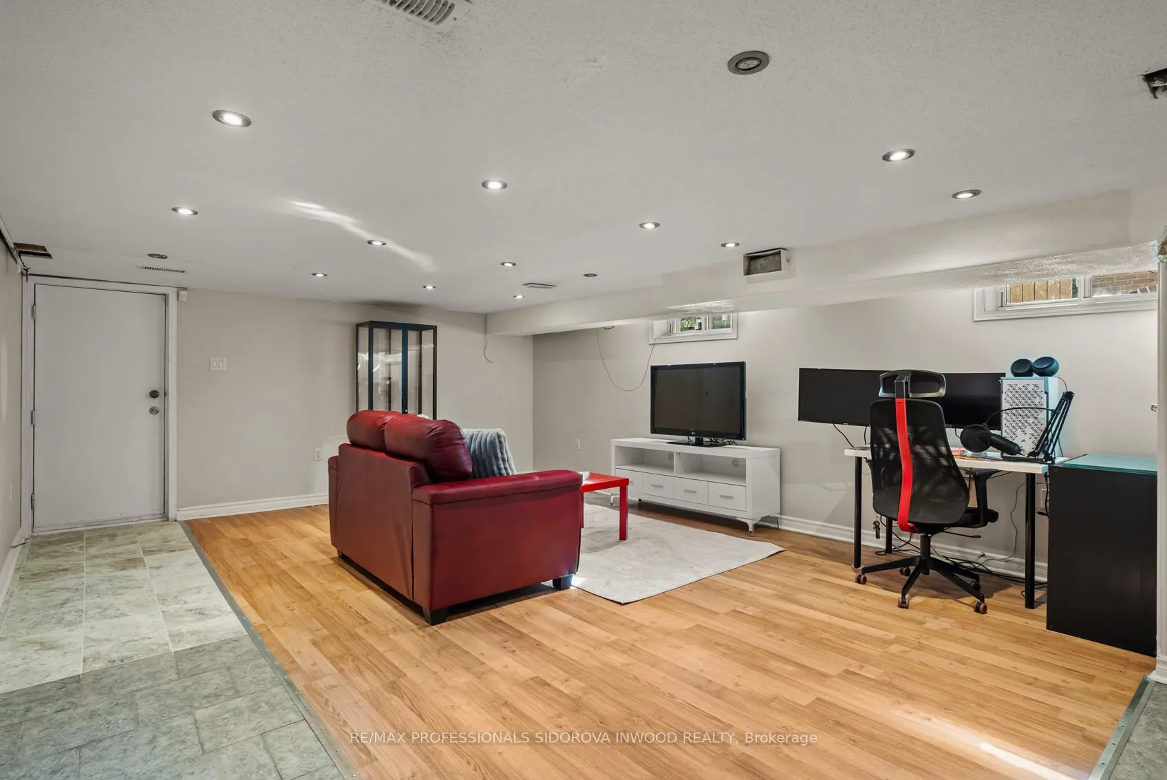 Photo 28 of 197 Lambton Avenue, Toronto, Rockcliffe-Smythe — HOMEH