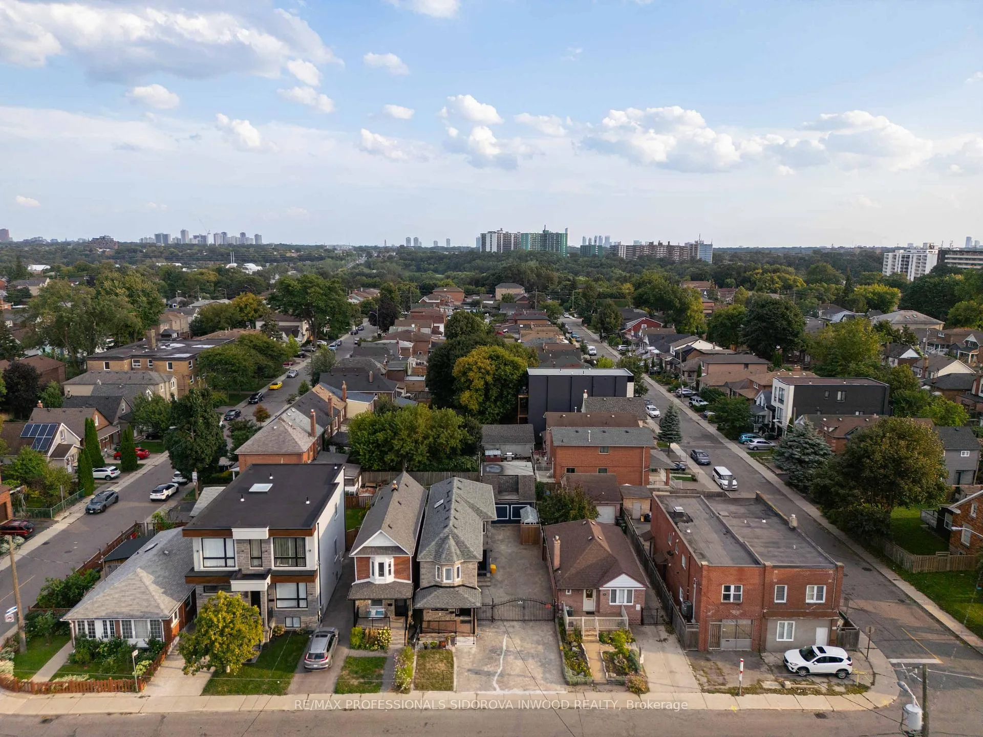 Photo 44 of 197 Lambton Avenue, Toronto, Rockcliffe-Smythe — HOMEH