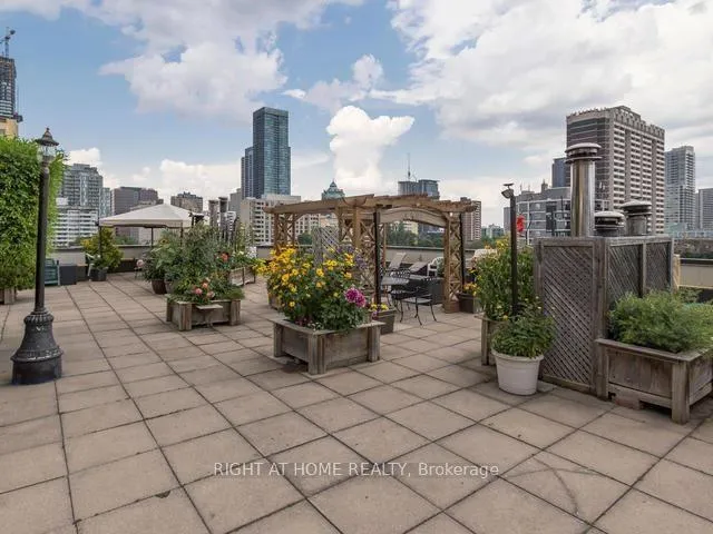 Photo 2 of Unit 405, 55 Wellesley Street E, Toronto, Church-Yonge Corridor — HOMEH
