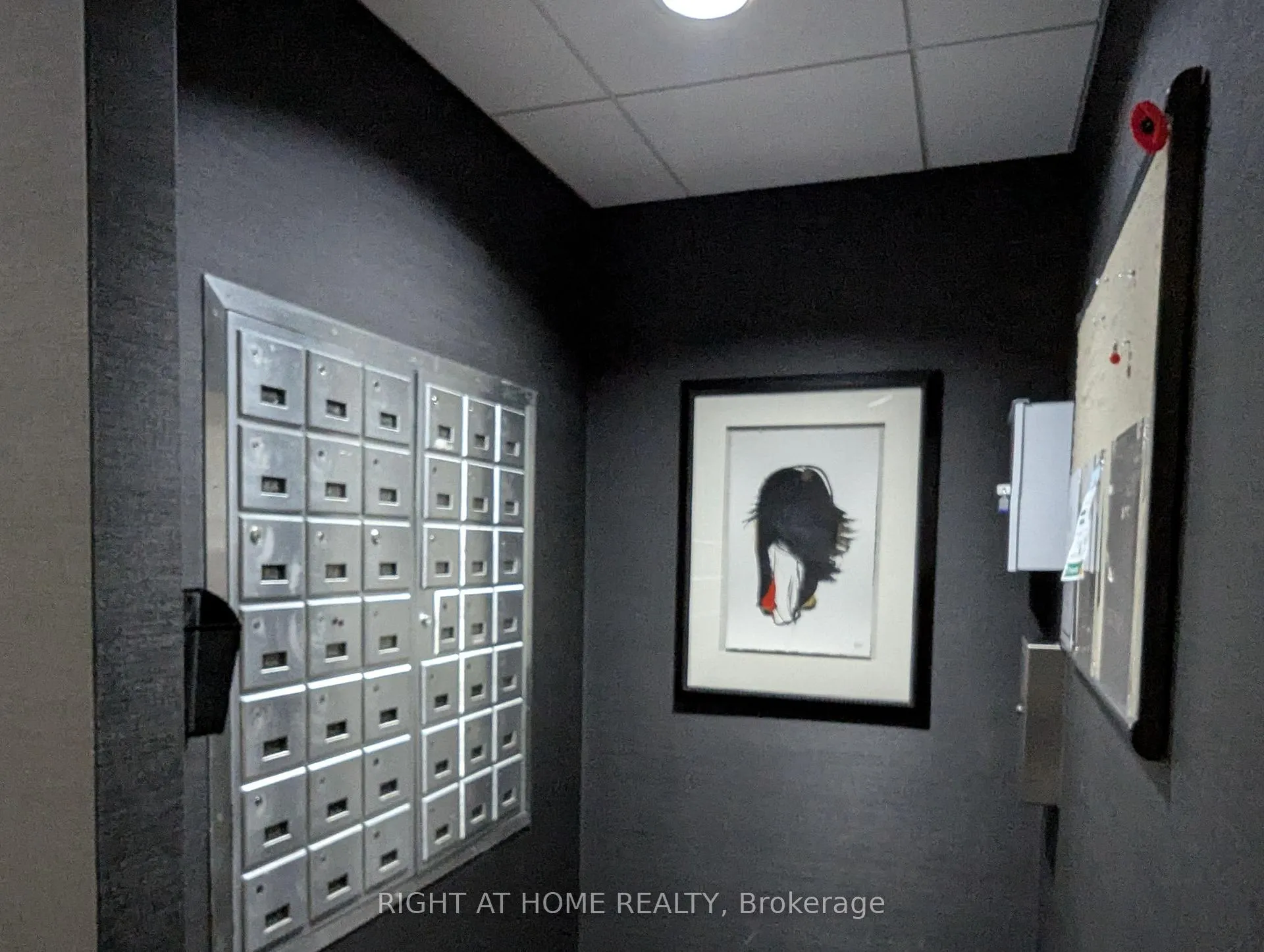 Photo 5 of Unit 405, 55 Wellesley Street E, Toronto, Church-Yonge Corridor — HOMEH