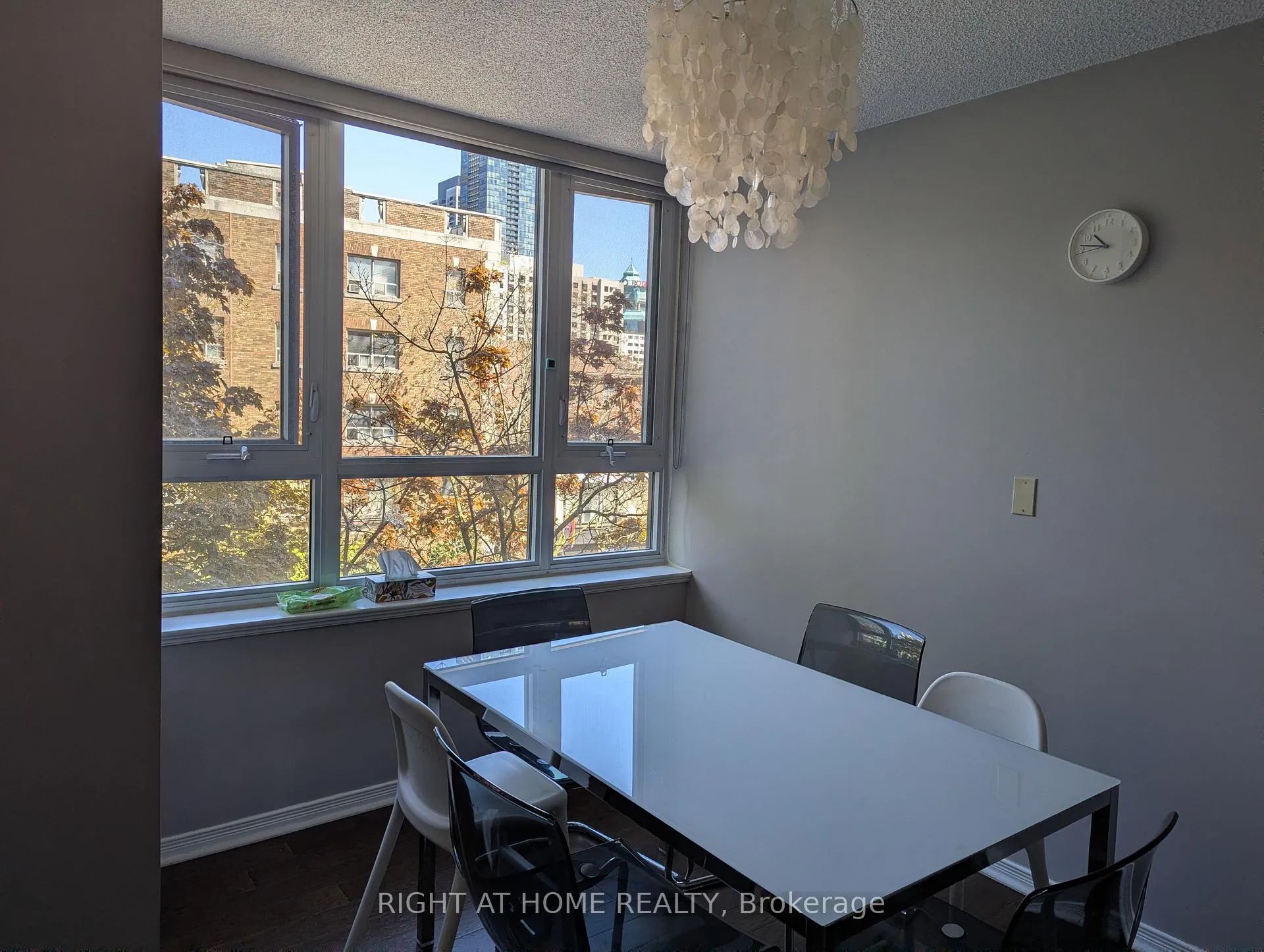 Photo 7 of Unit 405, 55 Wellesley Street E, Toronto, Church-Yonge Corridor — HOMEH