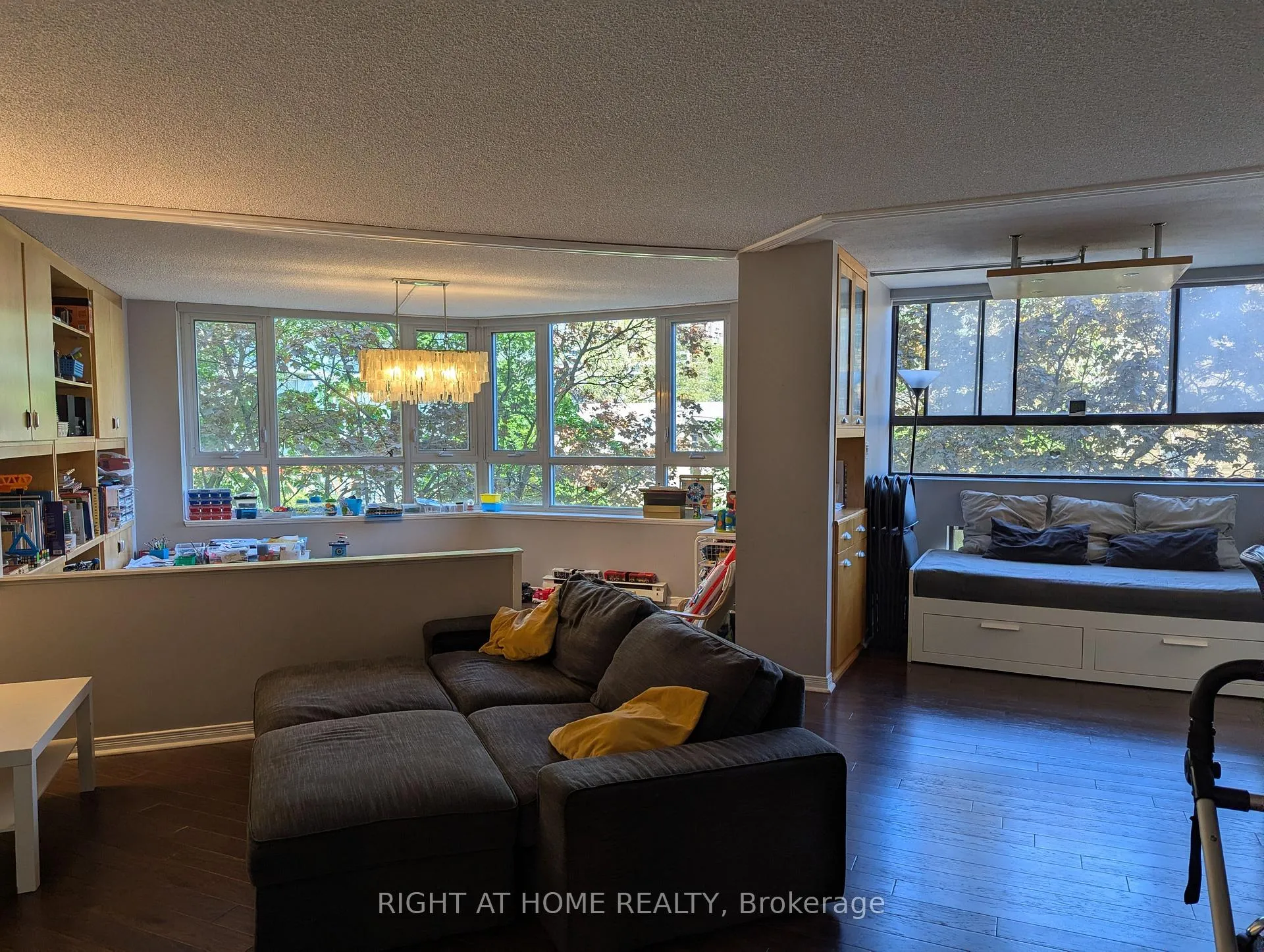 Photo 12 of Unit 405, 55 Wellesley Street E, Toronto, Church-Yonge Corridor — HOMEH