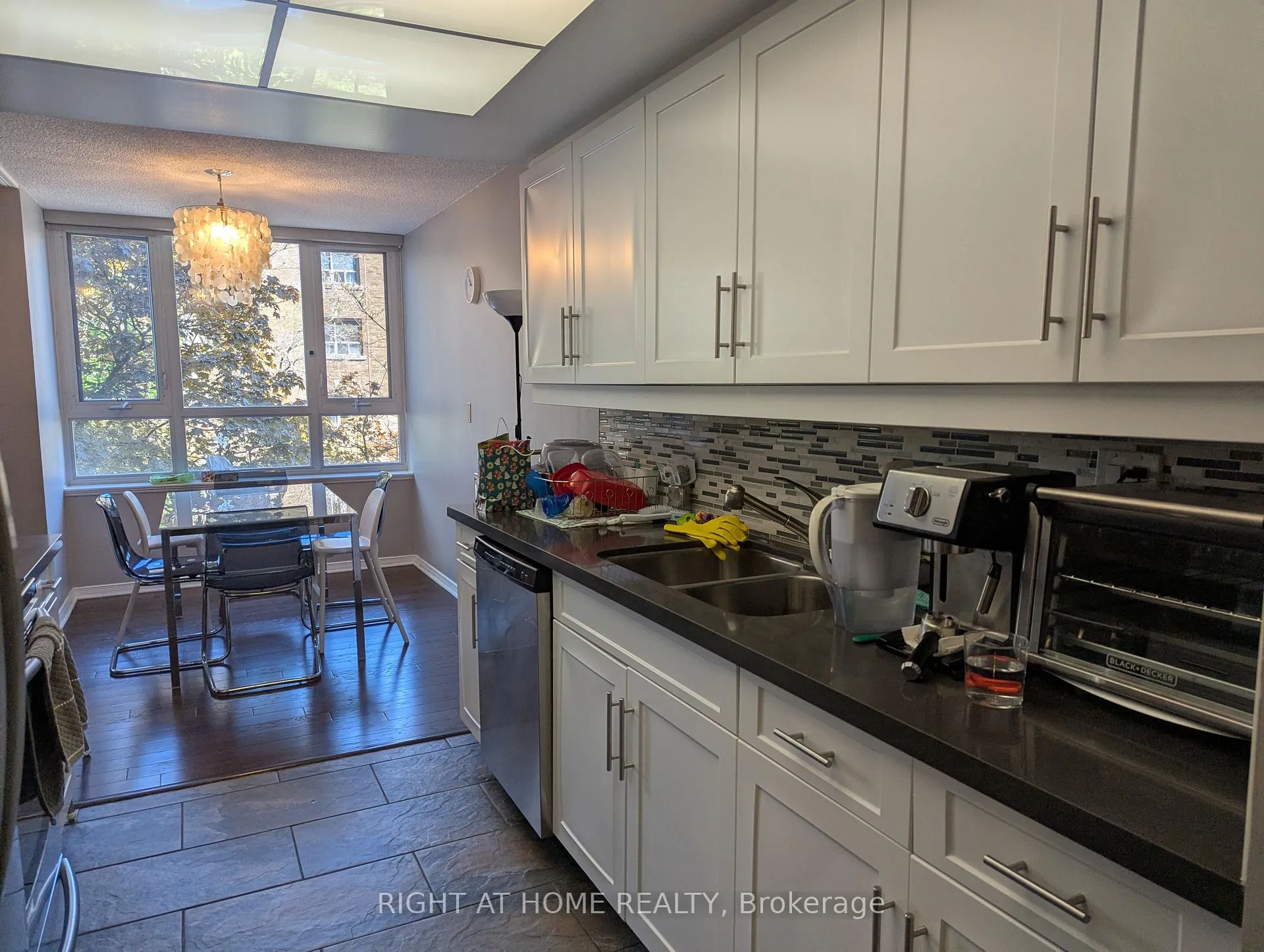 Photo 17 of Unit 405, 55 Wellesley Street E, Toronto, Church-Yonge Corridor — HOMEH