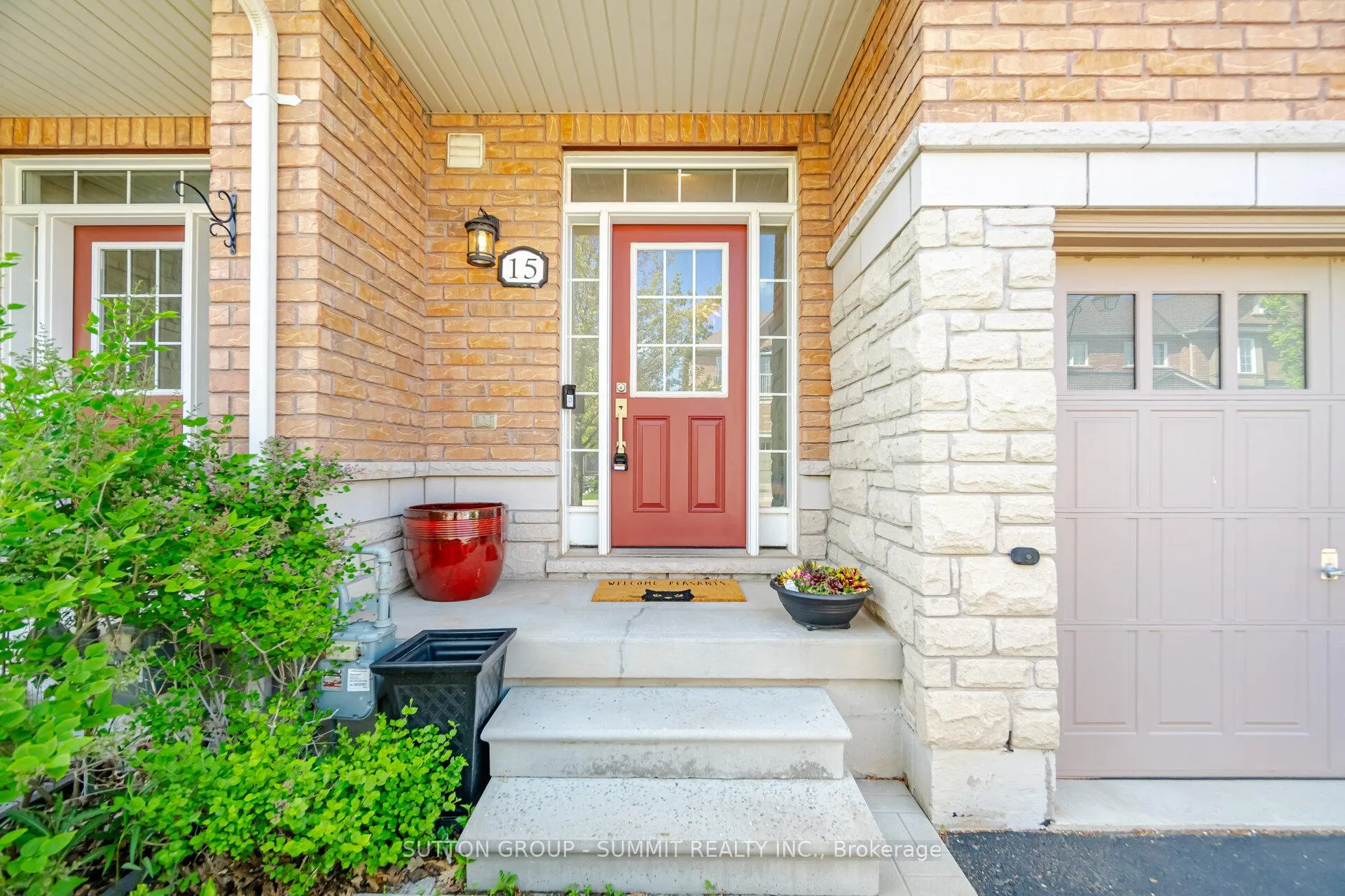 Photo 2 of Unit 15, 745 Farmstead Drive, Milton, Willmott — HOMEH