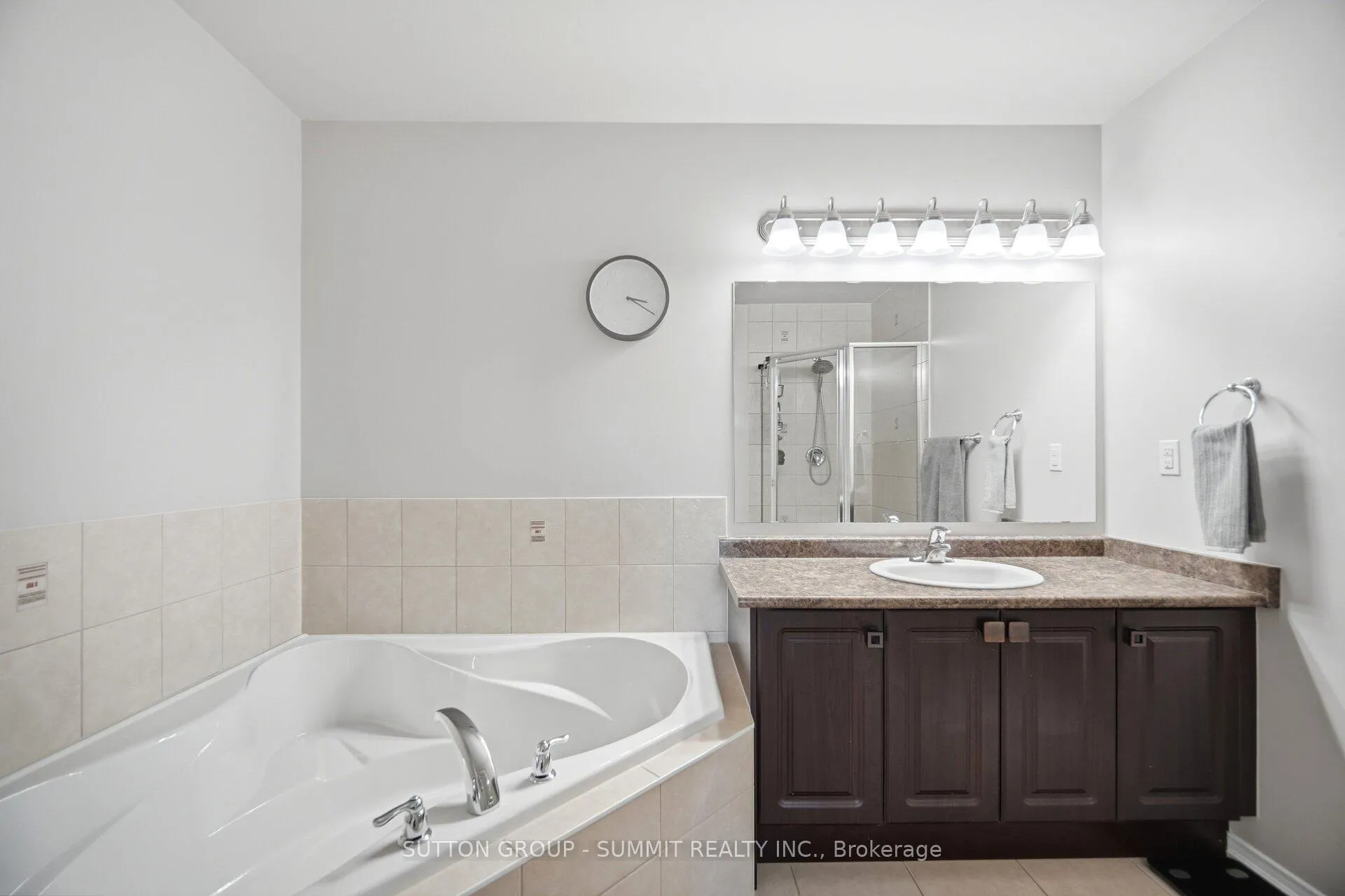 Photo 20 of Unit 15, 745 Farmstead Drive, Milton, Willmott — HOMEH