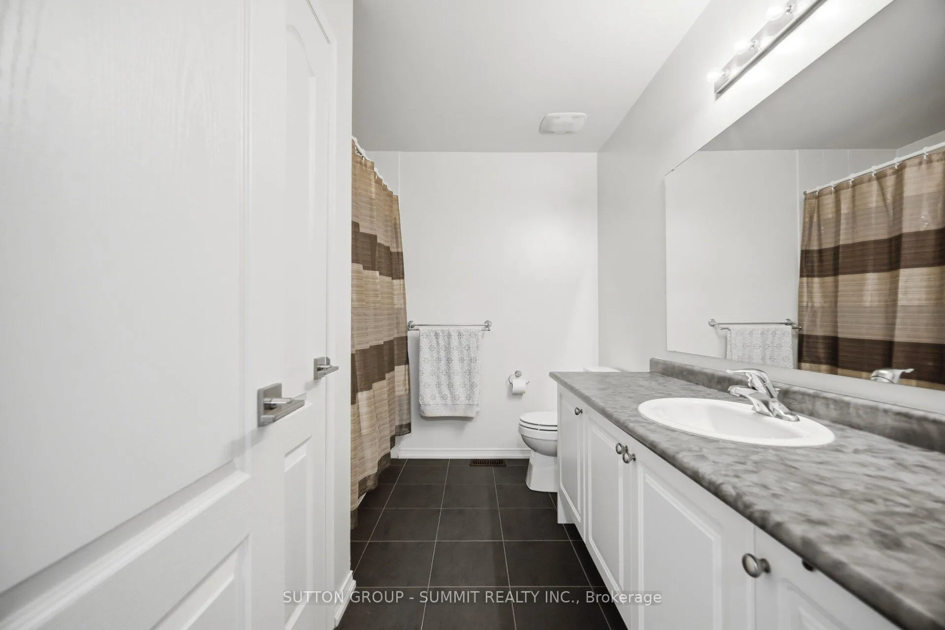 Photo 25 of Unit 15, 745 Farmstead Drive, Milton, Willmott — HOMEH