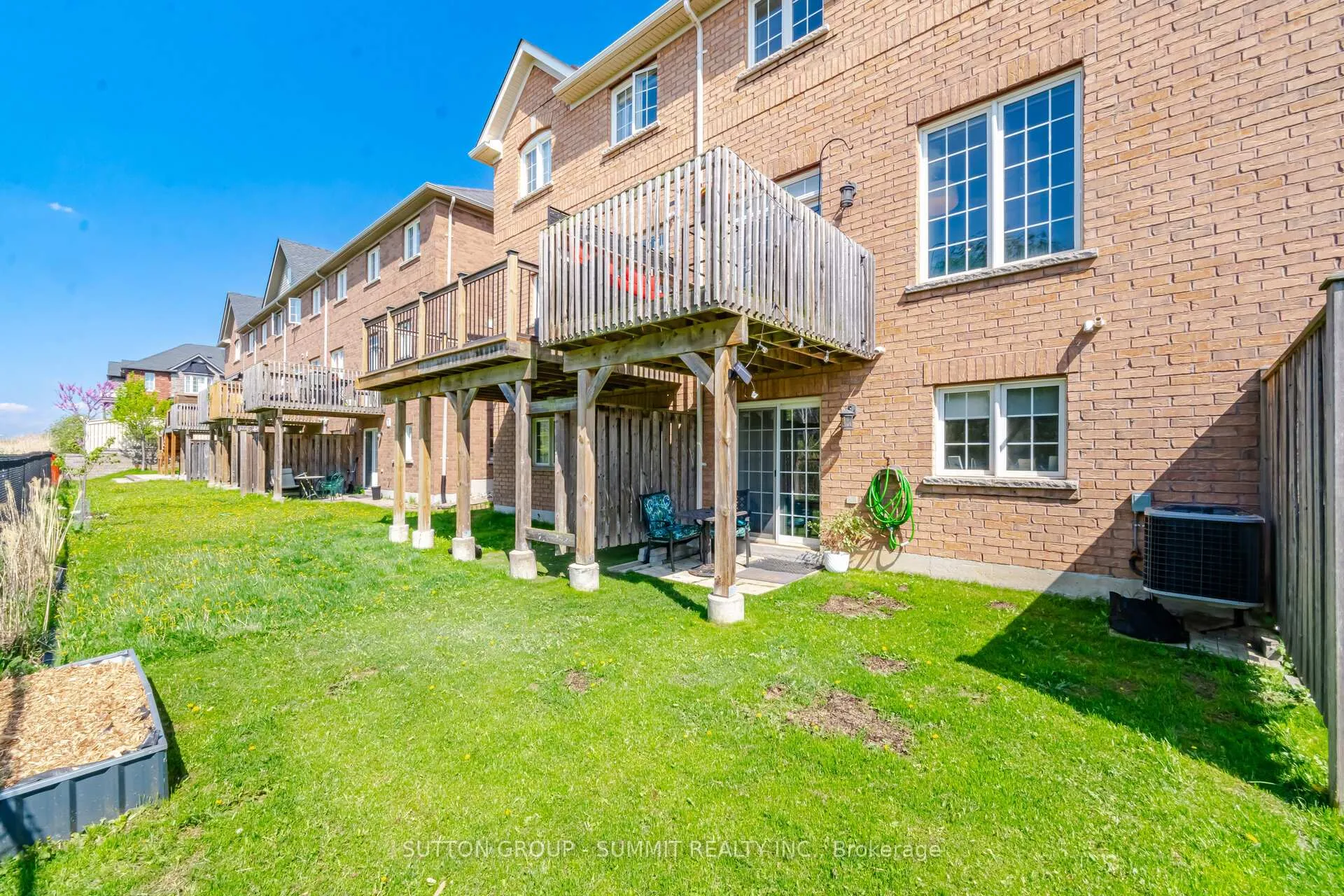 Photo 32 of Unit 15, 745 Farmstead Drive, Milton, Willmott — HOMEH
