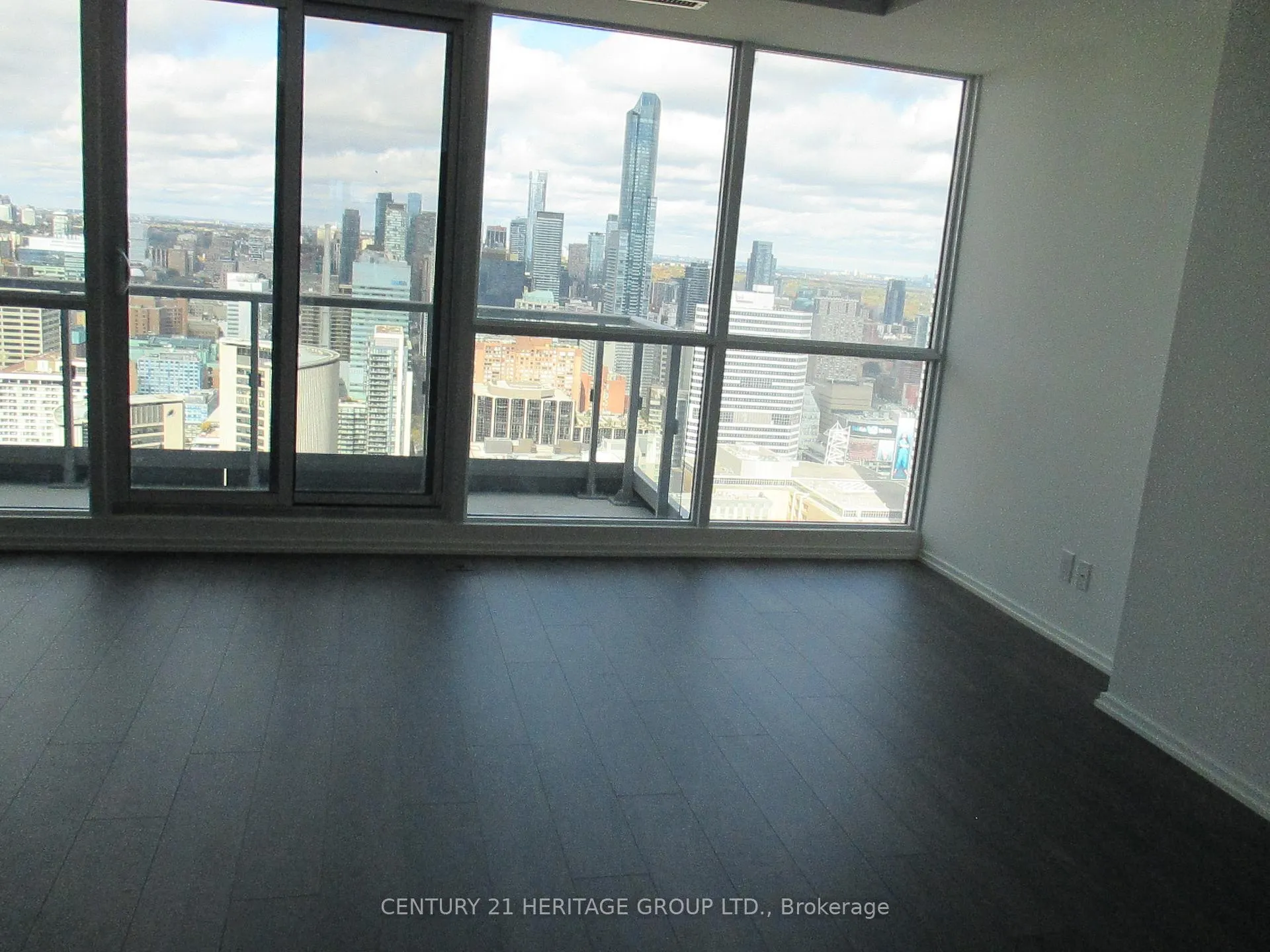 Photo 6 of Unit 4802, 70 Temperance Street, Toronto, Bay Street Corridor — HOMEH