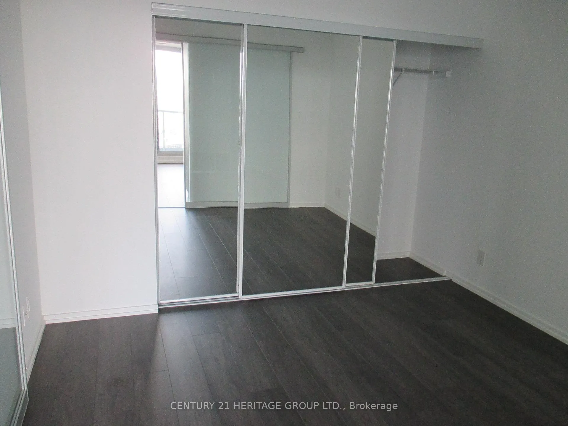 Photo 9 of Unit 4802, 70 Temperance Street, Toronto, Bay Street Corridor — HOMEH