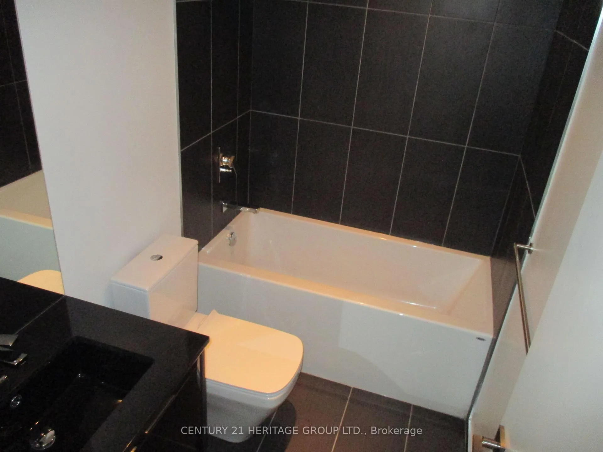 Photo 11 of Unit 4802, 70 Temperance Street, Toronto, Bay Street Corridor — HOMEH